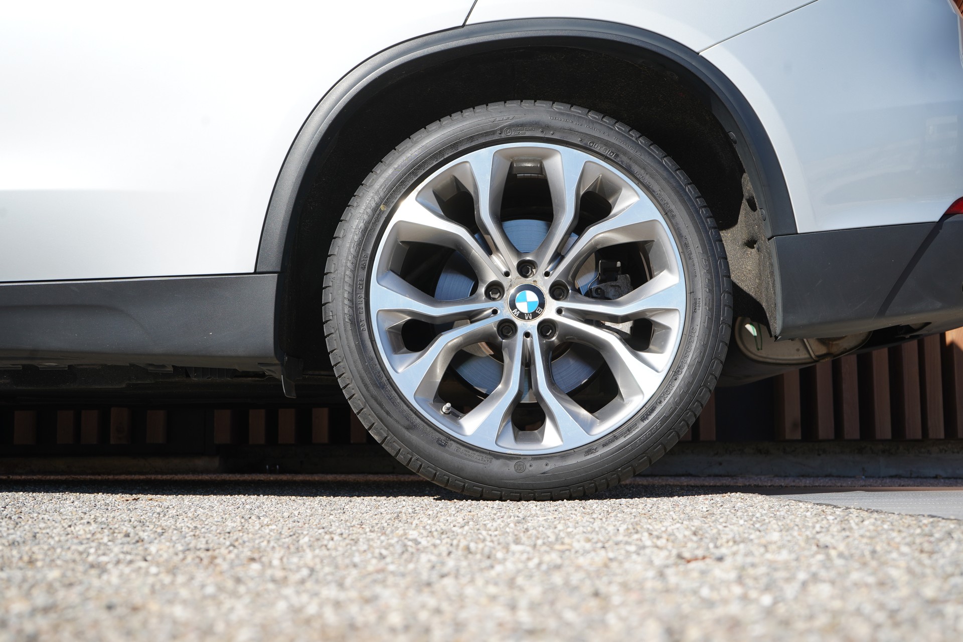 BMW X5 xDRIVE 40d STEPTRONIC X-LINE l 313 PS-image-16
