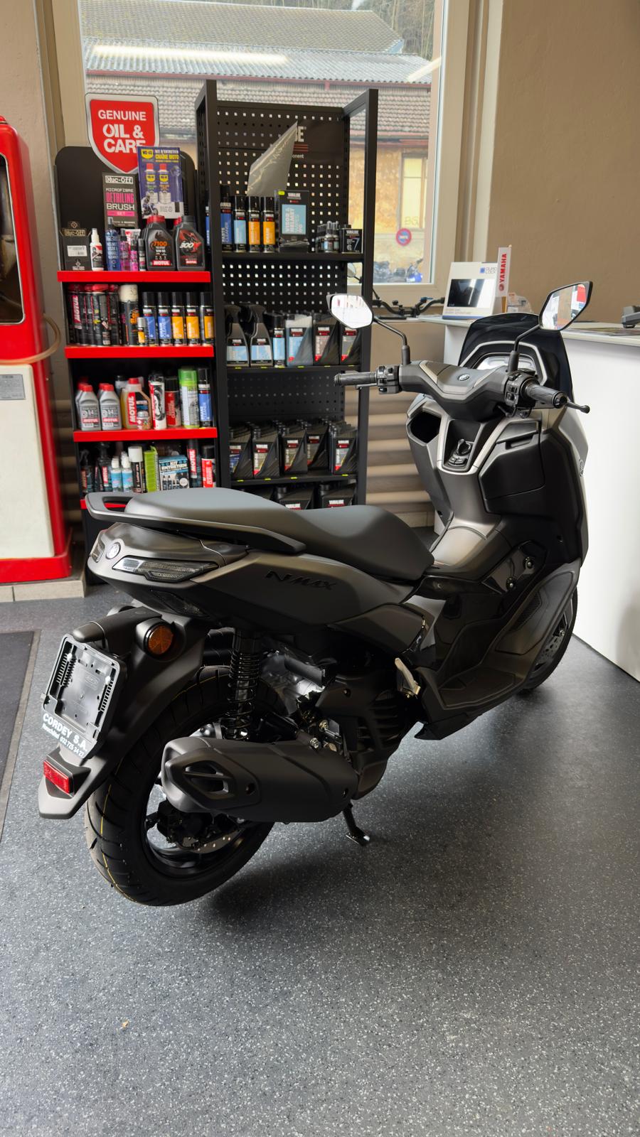YAMAHA N-Max GPD 125-showroom-element-3