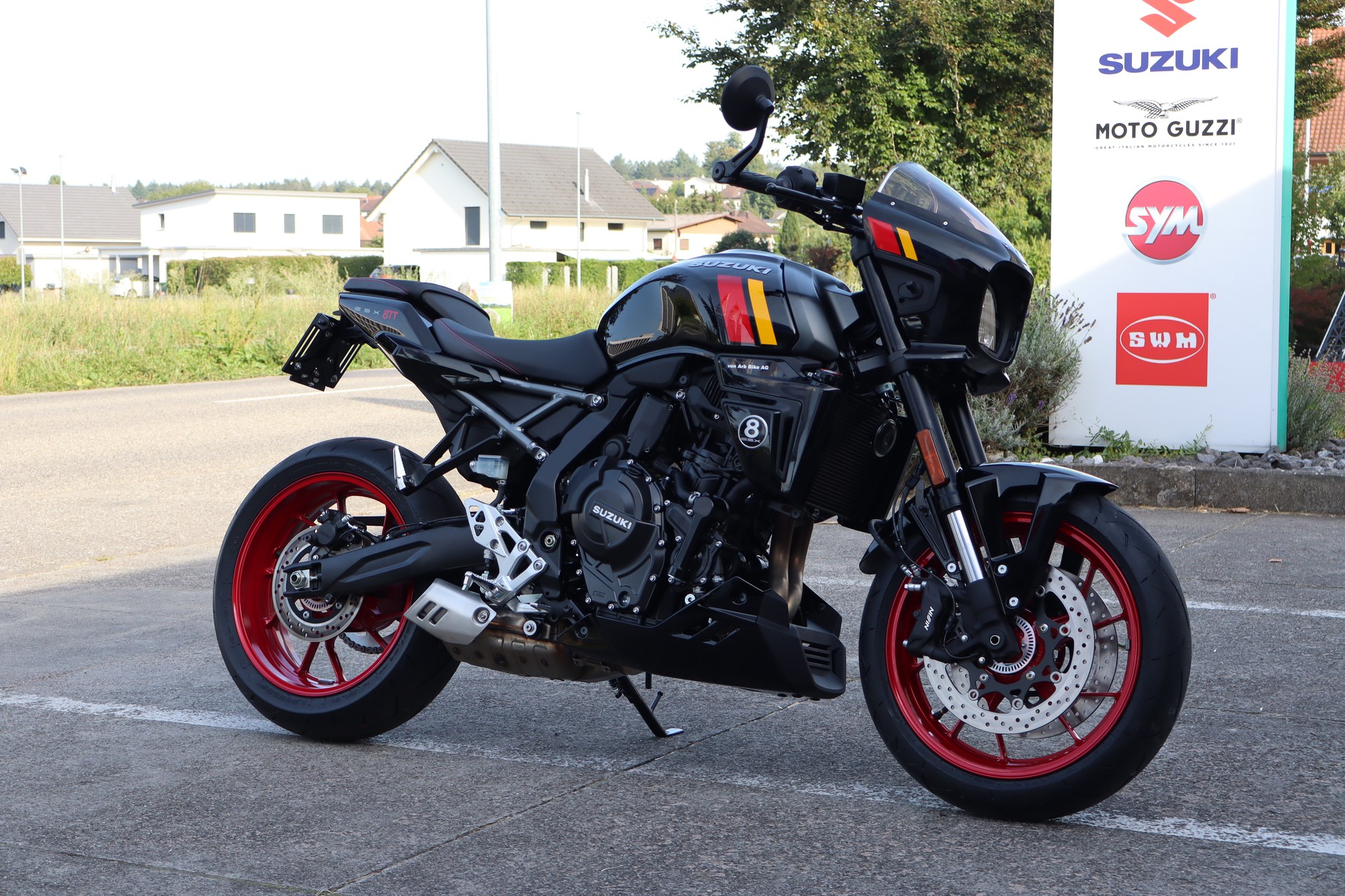 SUZUKI GSX-8TT ABS / TCS-showroom-element-1