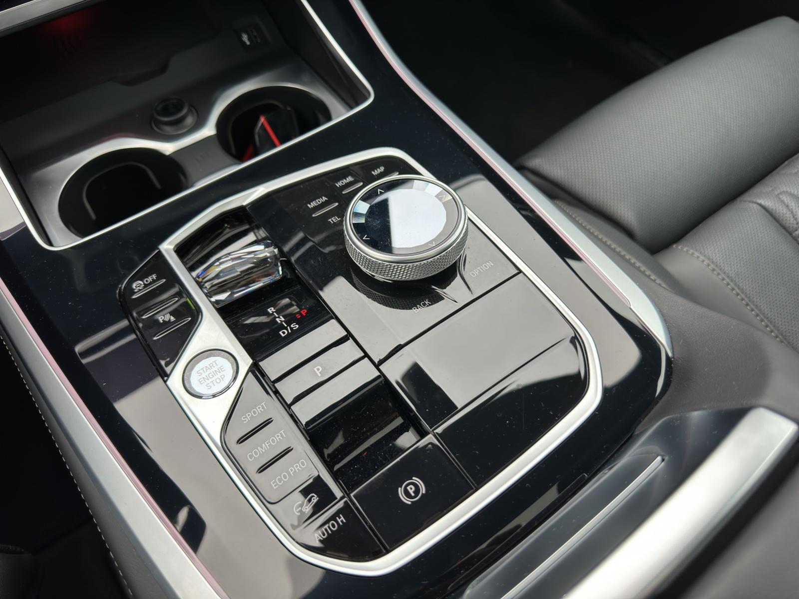 BMW X5 M60i xDrive Pack M Sport Pro/Anhängerkupplung-image-16