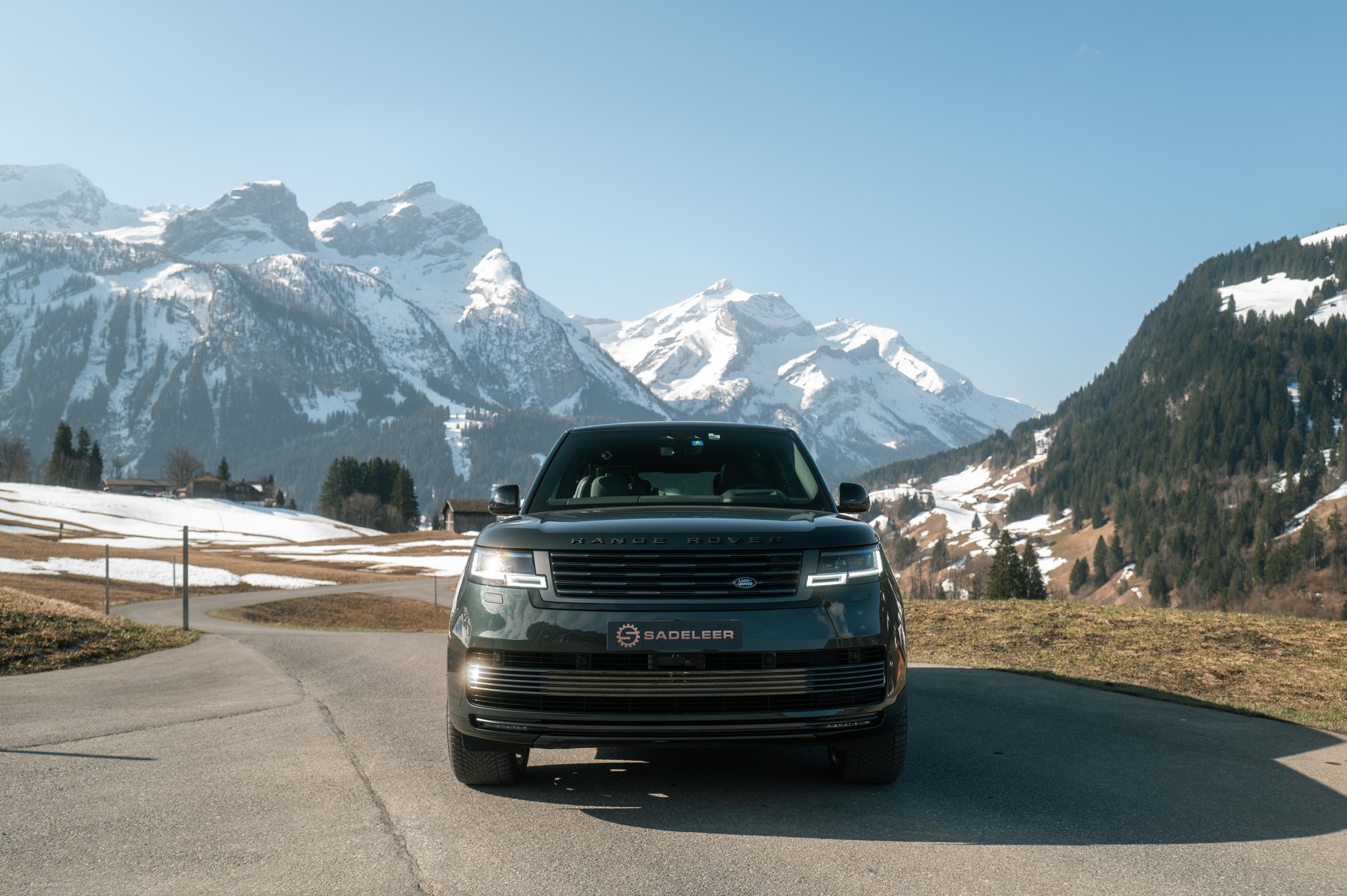 LAND ROVER Range Rover Long Wheel Base P615 4.4 V8 SV Automatic-image-1