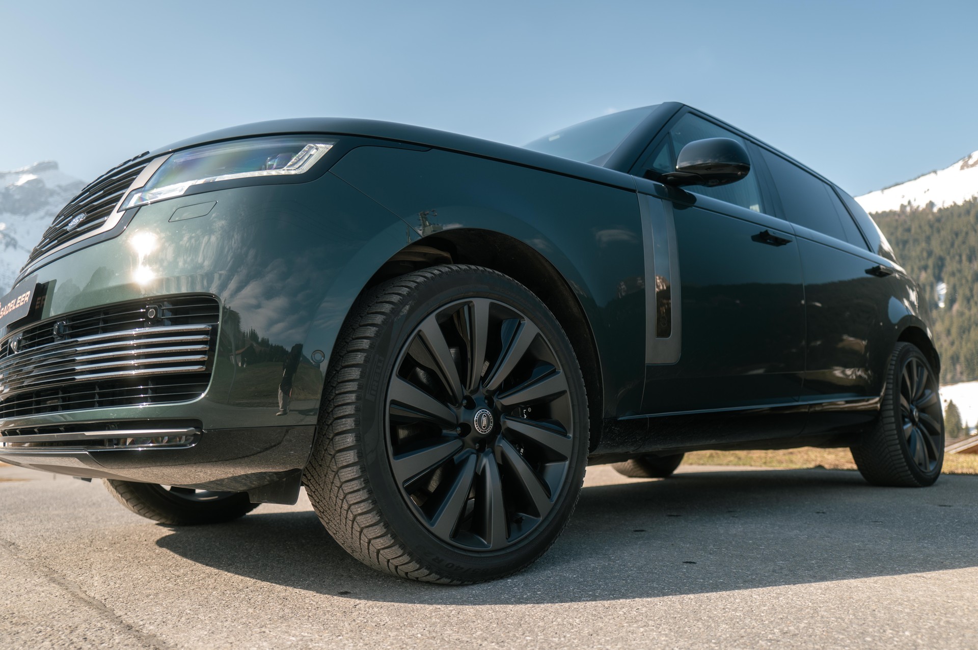 LAND ROVER Range Rover Long Wheel Base P615 4.4 V8 SV Automatic-image-5
