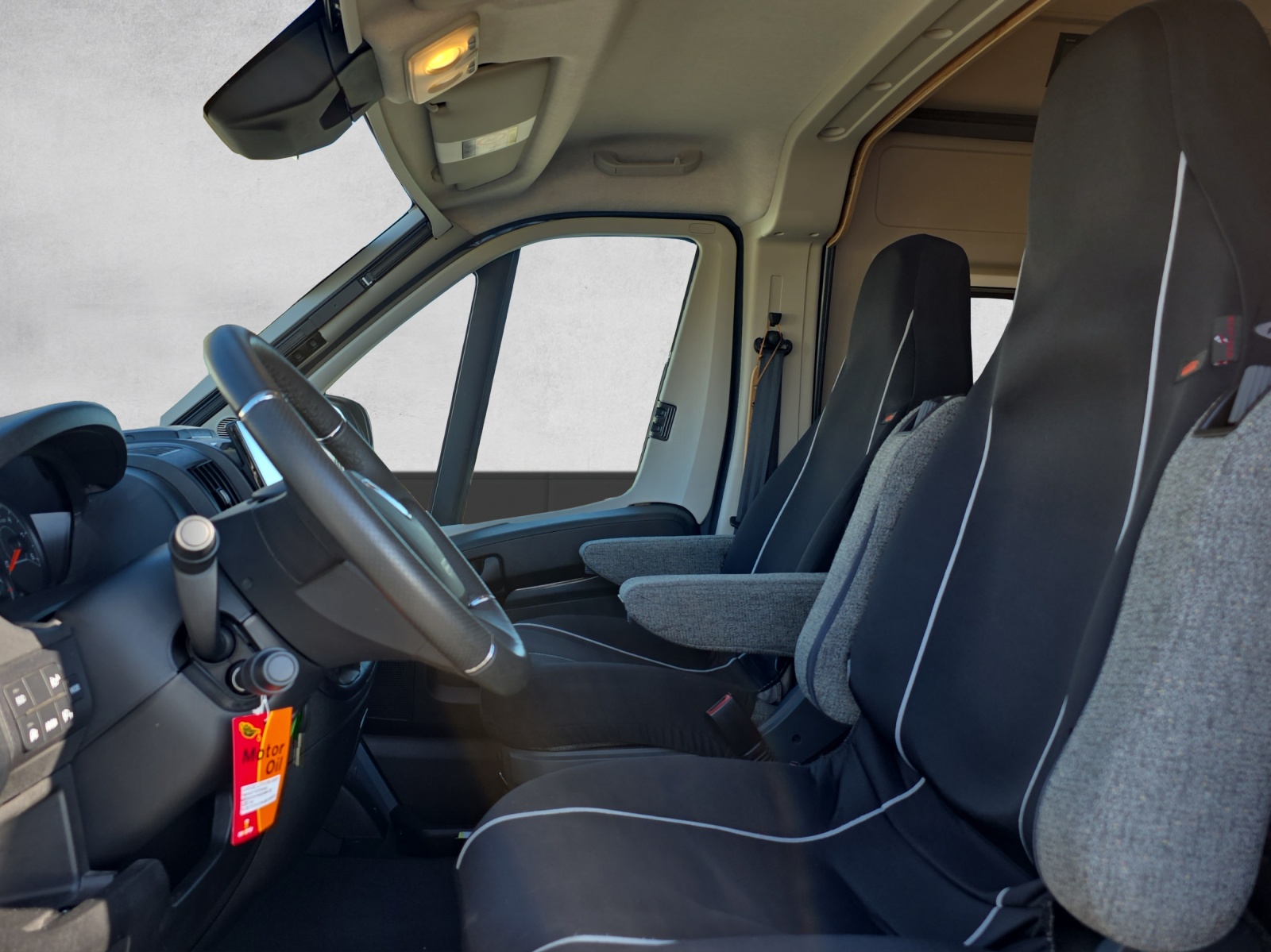 FIAT Hymer Yellowstone-image-7