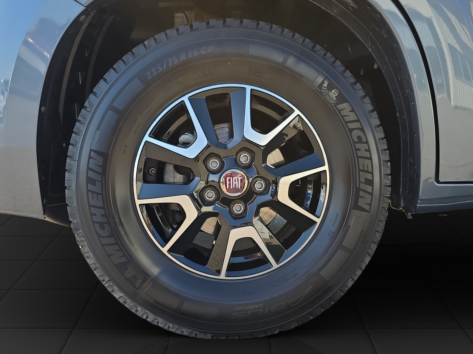 FIAT Hymer Yellowstone-image-6