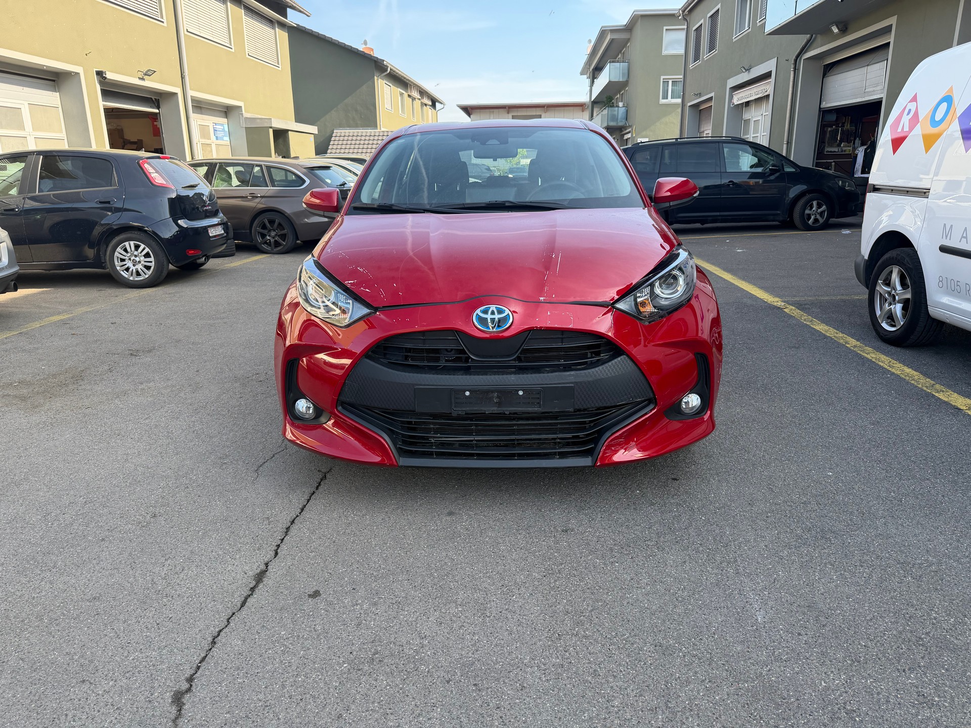 TOYOTA Yaris 1.5 Comfort e-CVT-image-0