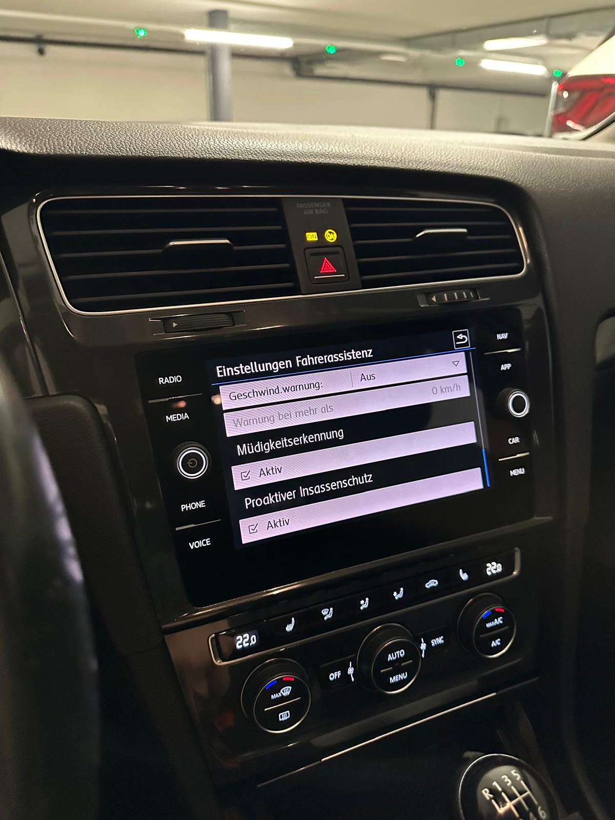 VW Golf Variant 1.4 TSI Comfortline-image-11