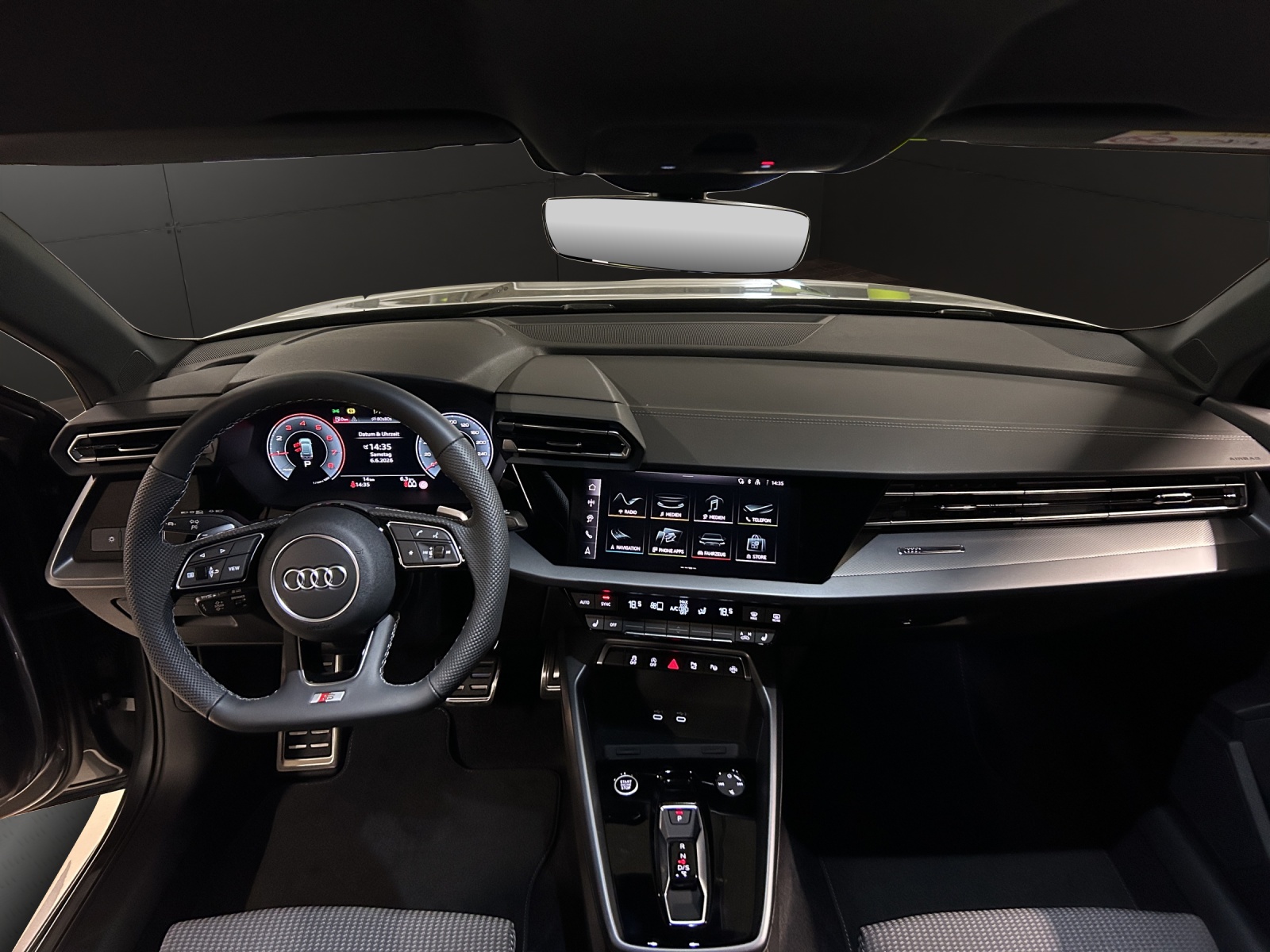 AUDI A3 Sportback TFSI 110 kW S line Attraction S tronic-image-12