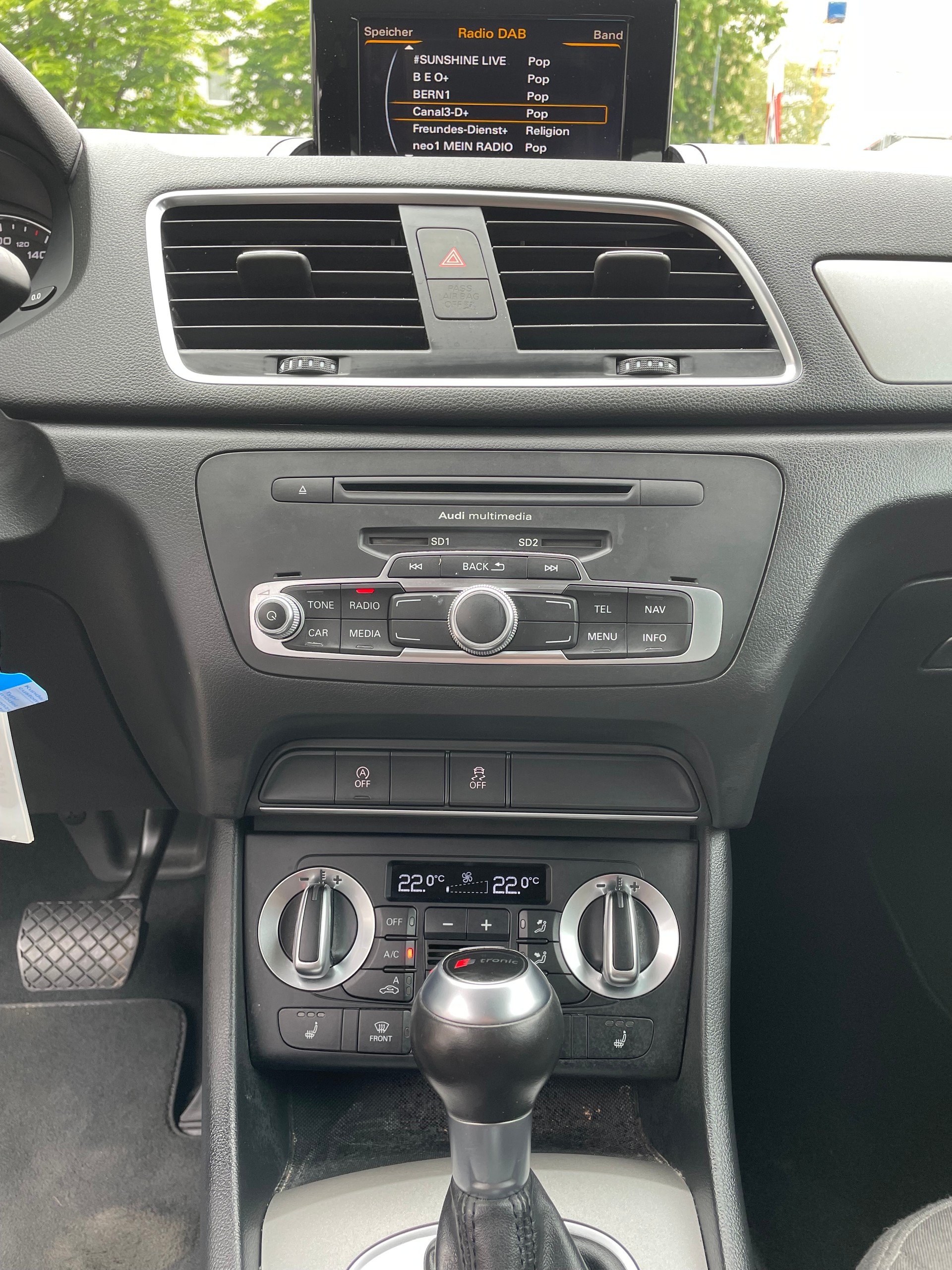AUDI Q3 1.4 TFSI Start S-tronic-image-10