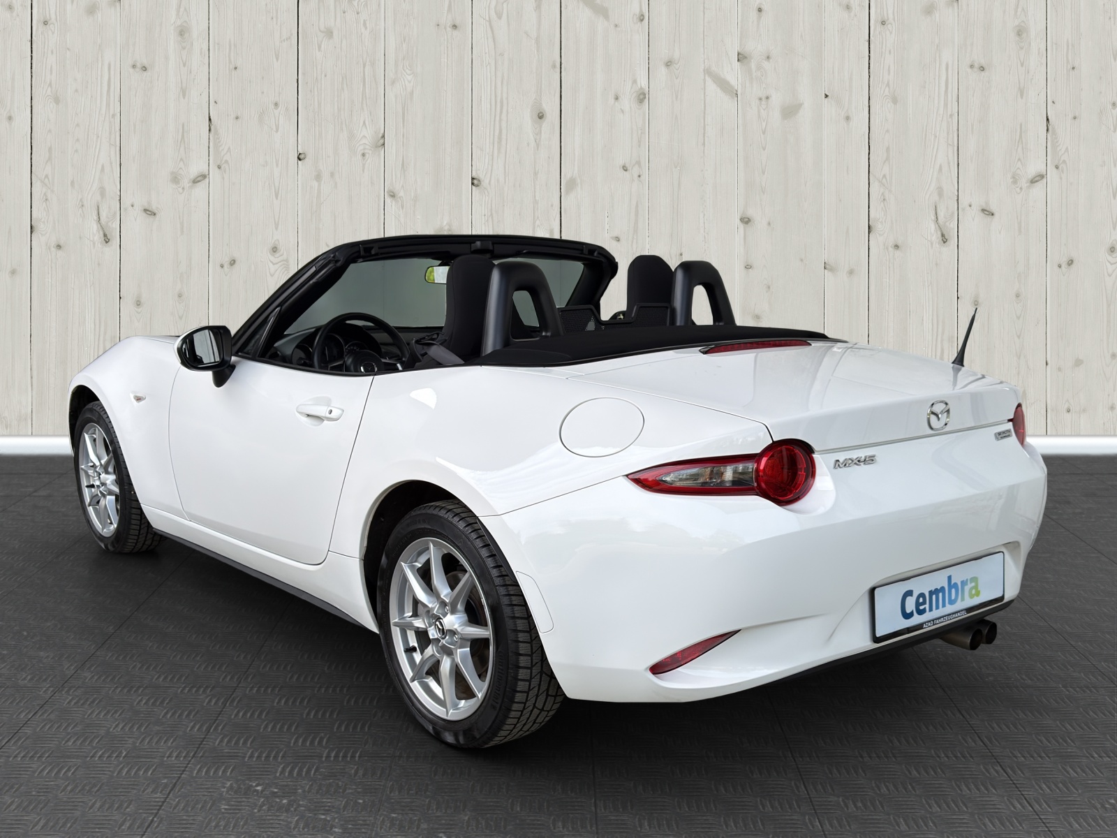MAZDA MX-5 SKYACTIV-G 131 Challenge-image-4
