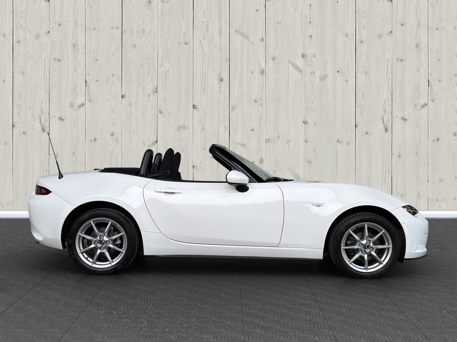 MAZDA MX-5 SKYACTIV-G 131 Challenge-image-7