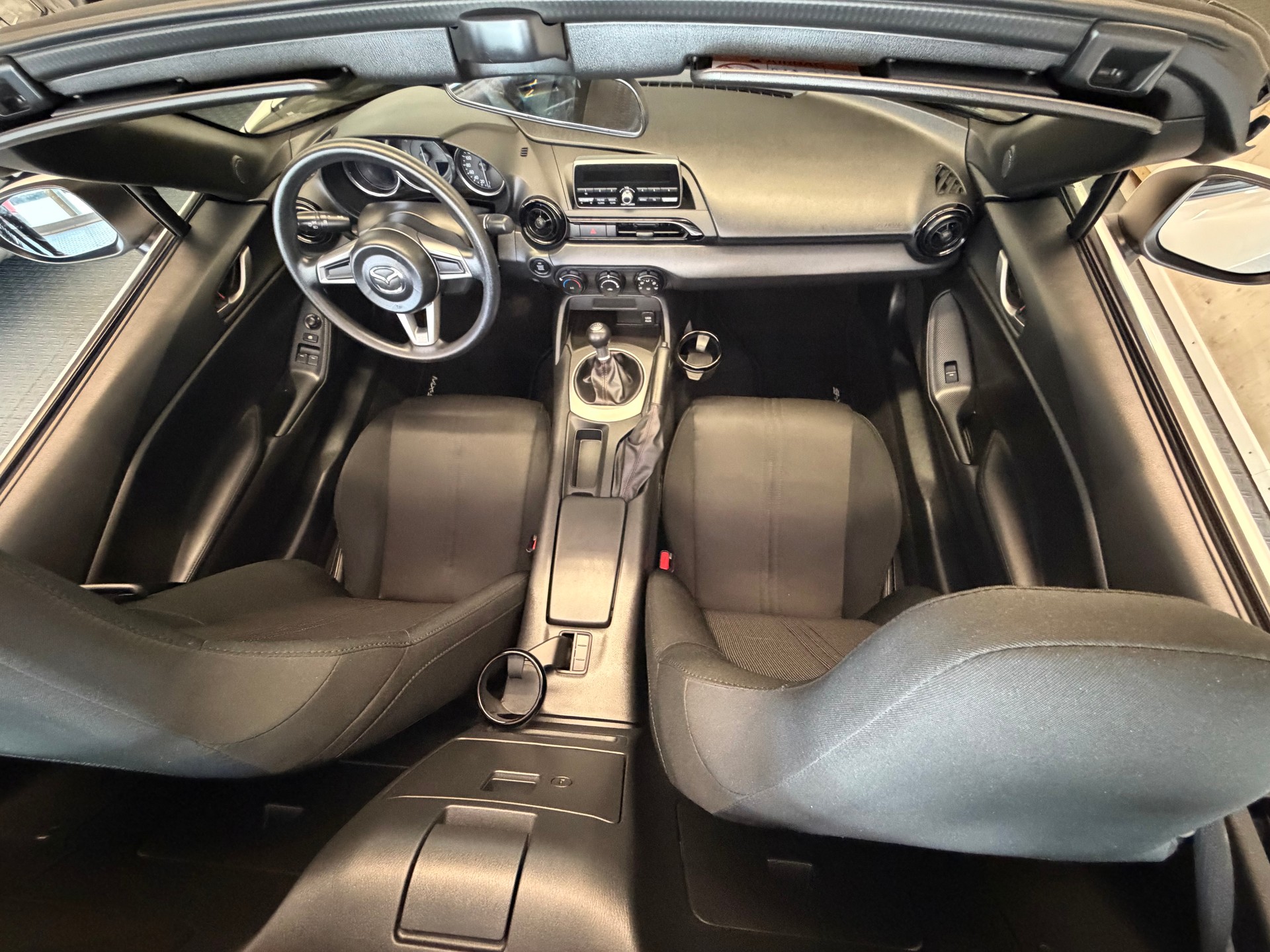 MAZDA MX-5 SKYACTIV-G 131 Challenge-image-9