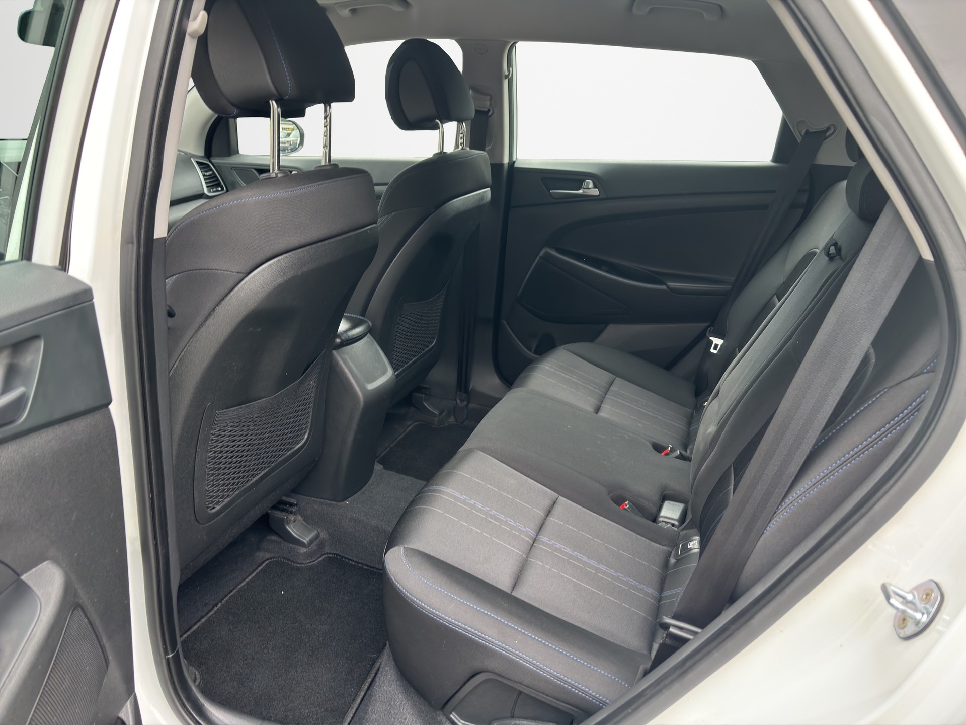 HYUNDAI Tucson 1.7 CRDI Origo 2WD-image-10