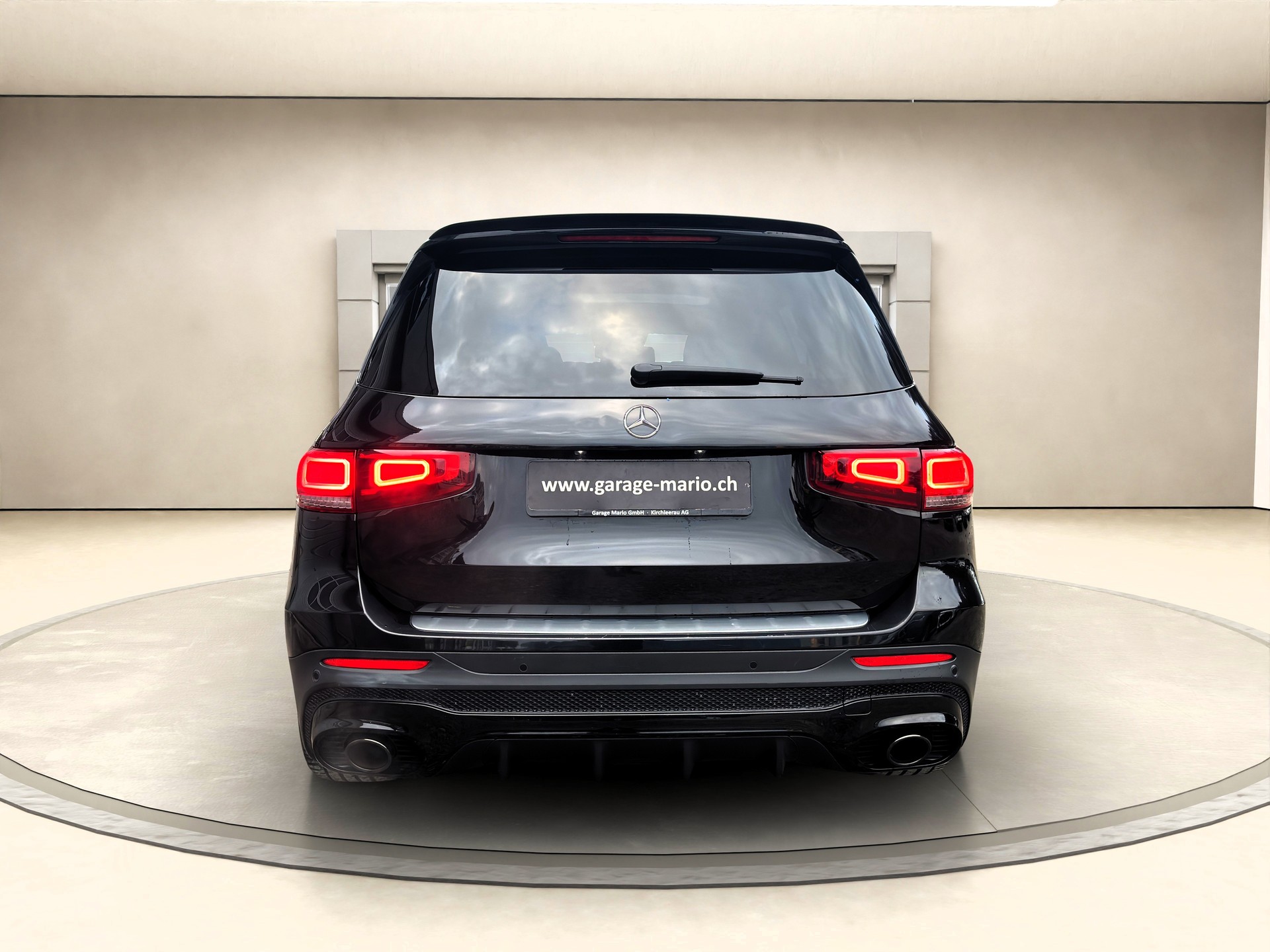 MERCEDES-BENZ GLB *35 AMG* 4Matic 8G-Tronic-image-5