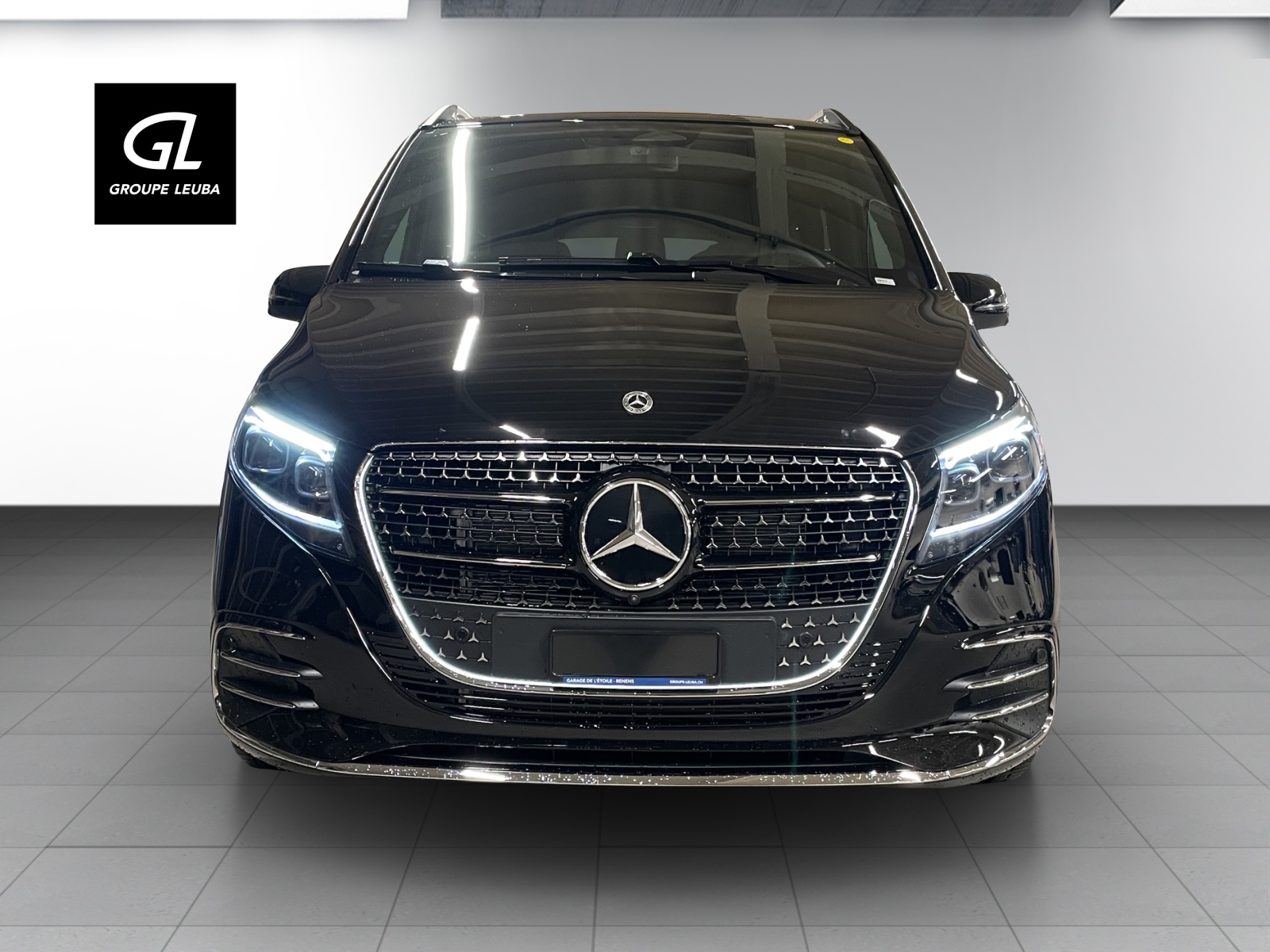 MERCEDES-BENZ V 300 d extralang 4Matic Avantgarde 9G-Tronic-image-1