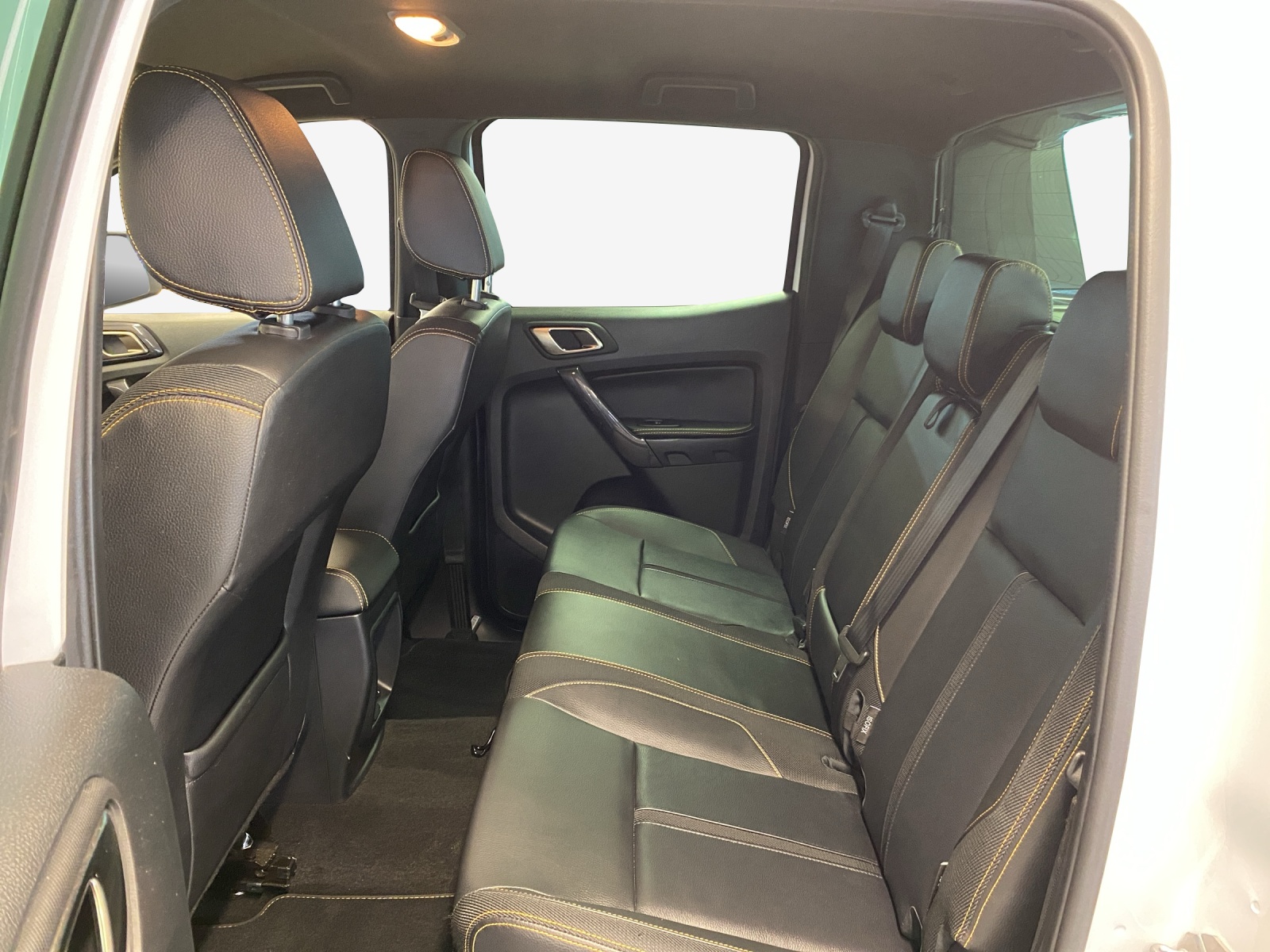 FORD Ranger Stormtrak 2.0 Eco Blue 4x4 A-image-11