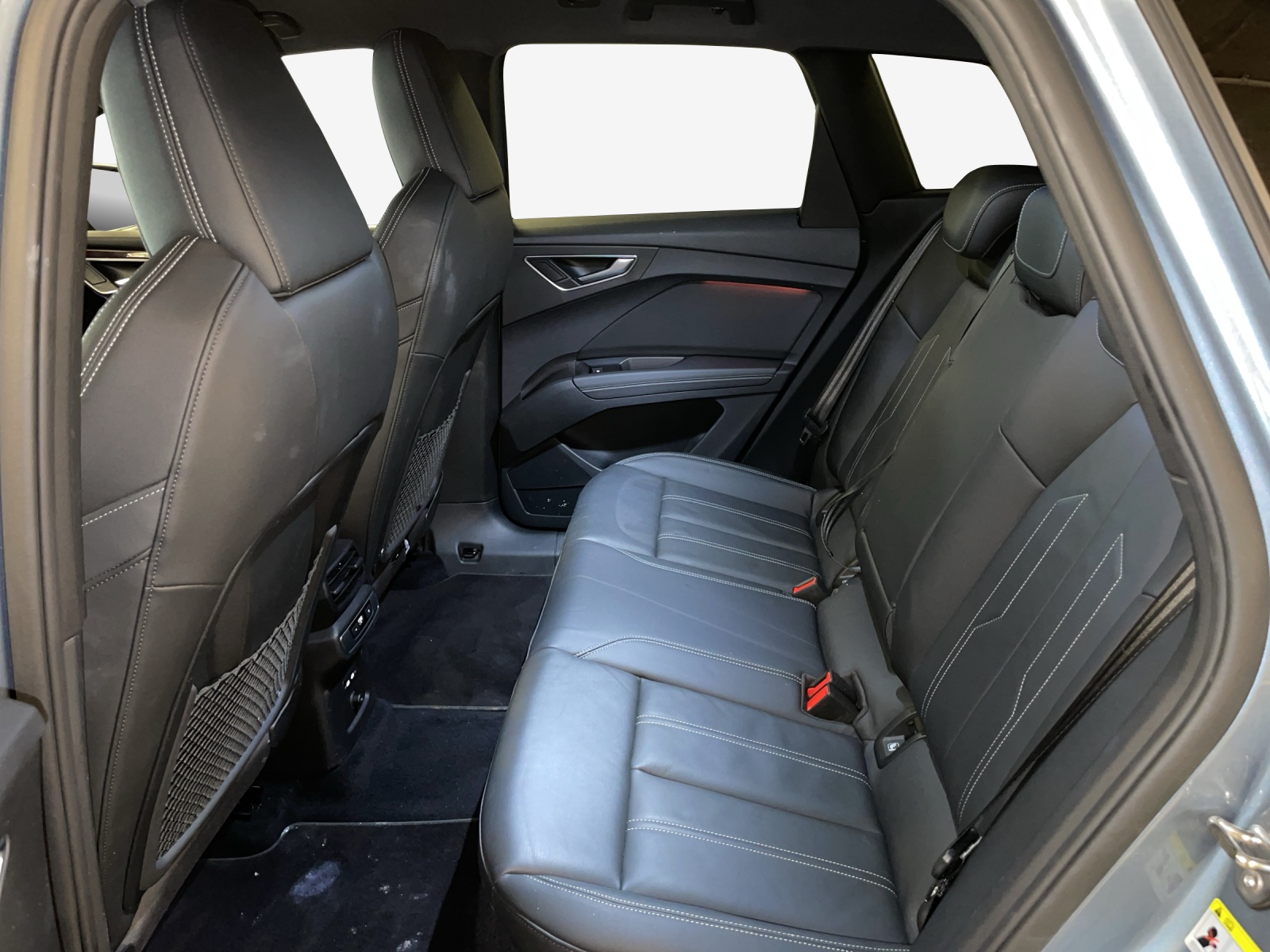 AUDI Q4 e-tron 50 quattro-image-11