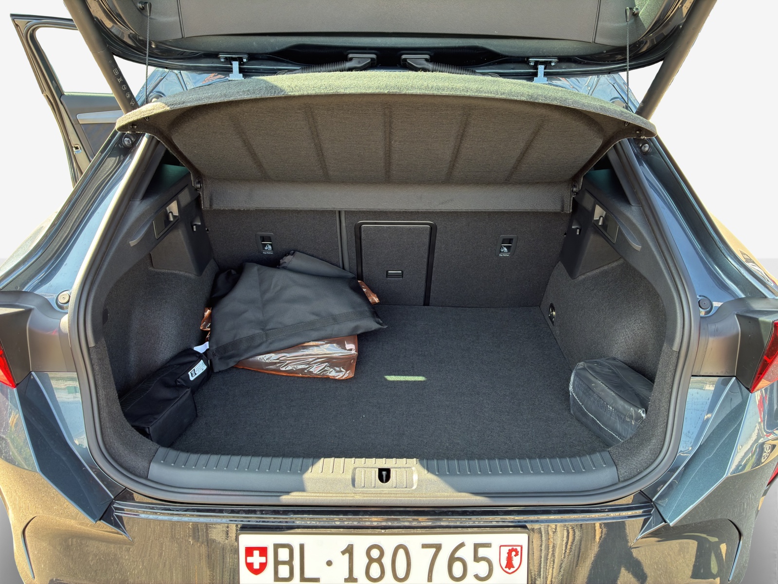 CUPRA Formentor 1.5 e-HYBRID pHEV Prime Edition VZ DSG-image-12