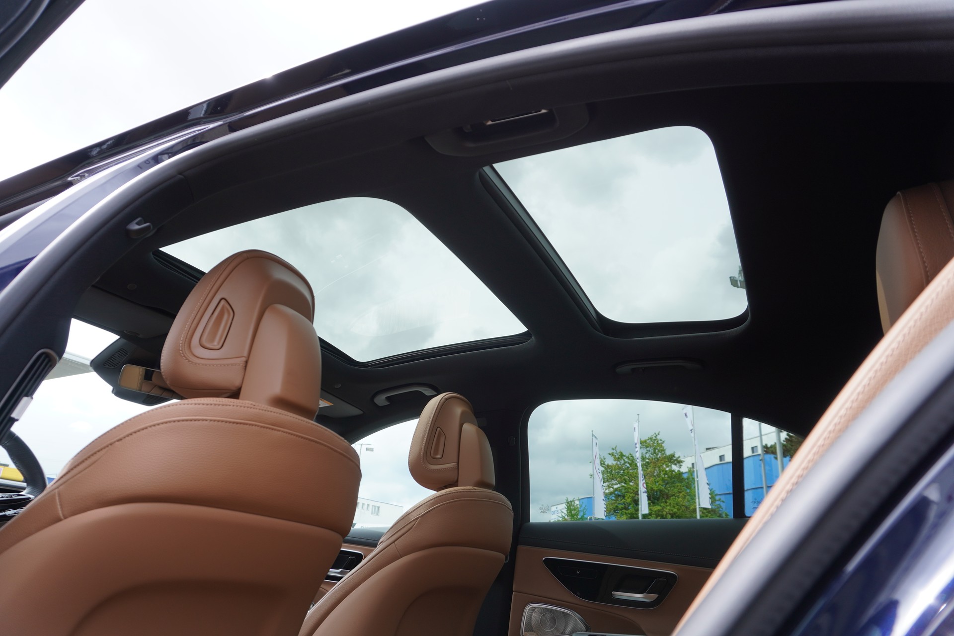MERCEDES-BENZ E 450 9G-Tronic 4Matic AMG-LINE-image-15