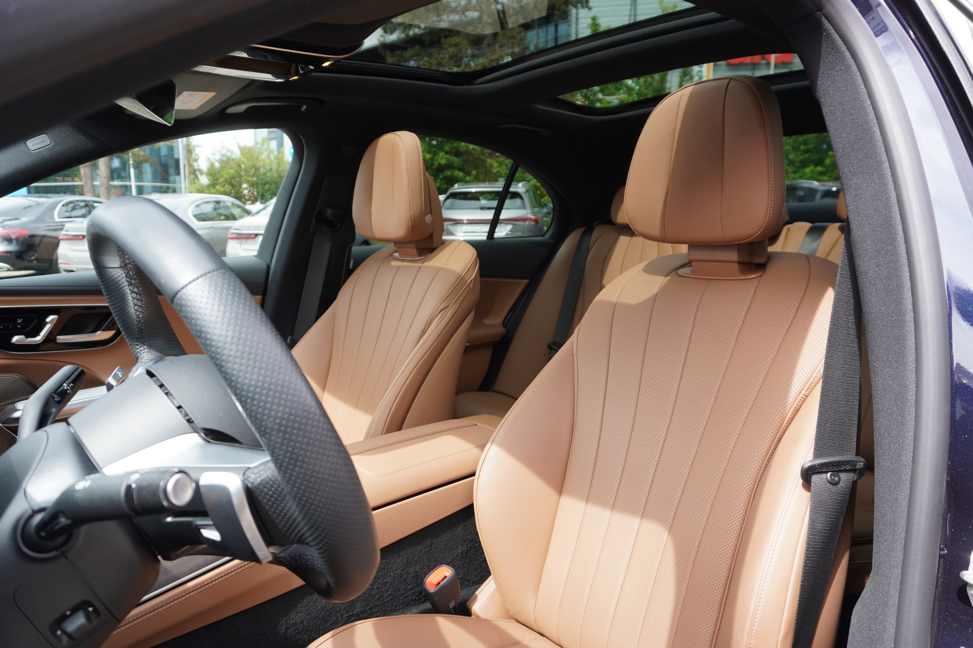MERCEDES-BENZ E 450 9G-Tronic 4Matic AMG-LINE-image-13