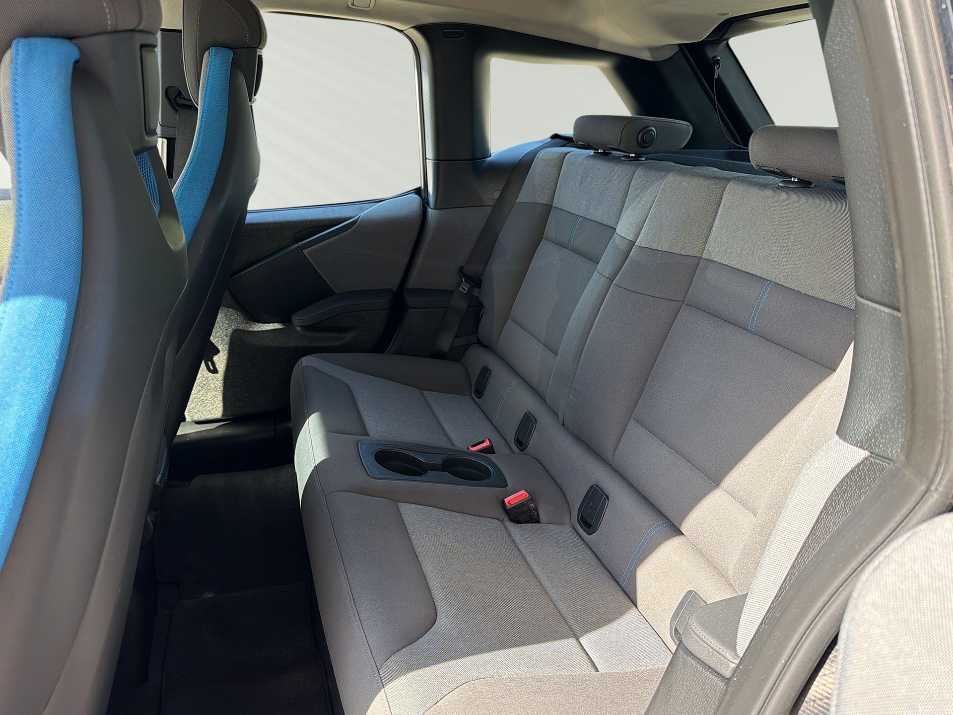 BMW i3 (120Ah)-image-6