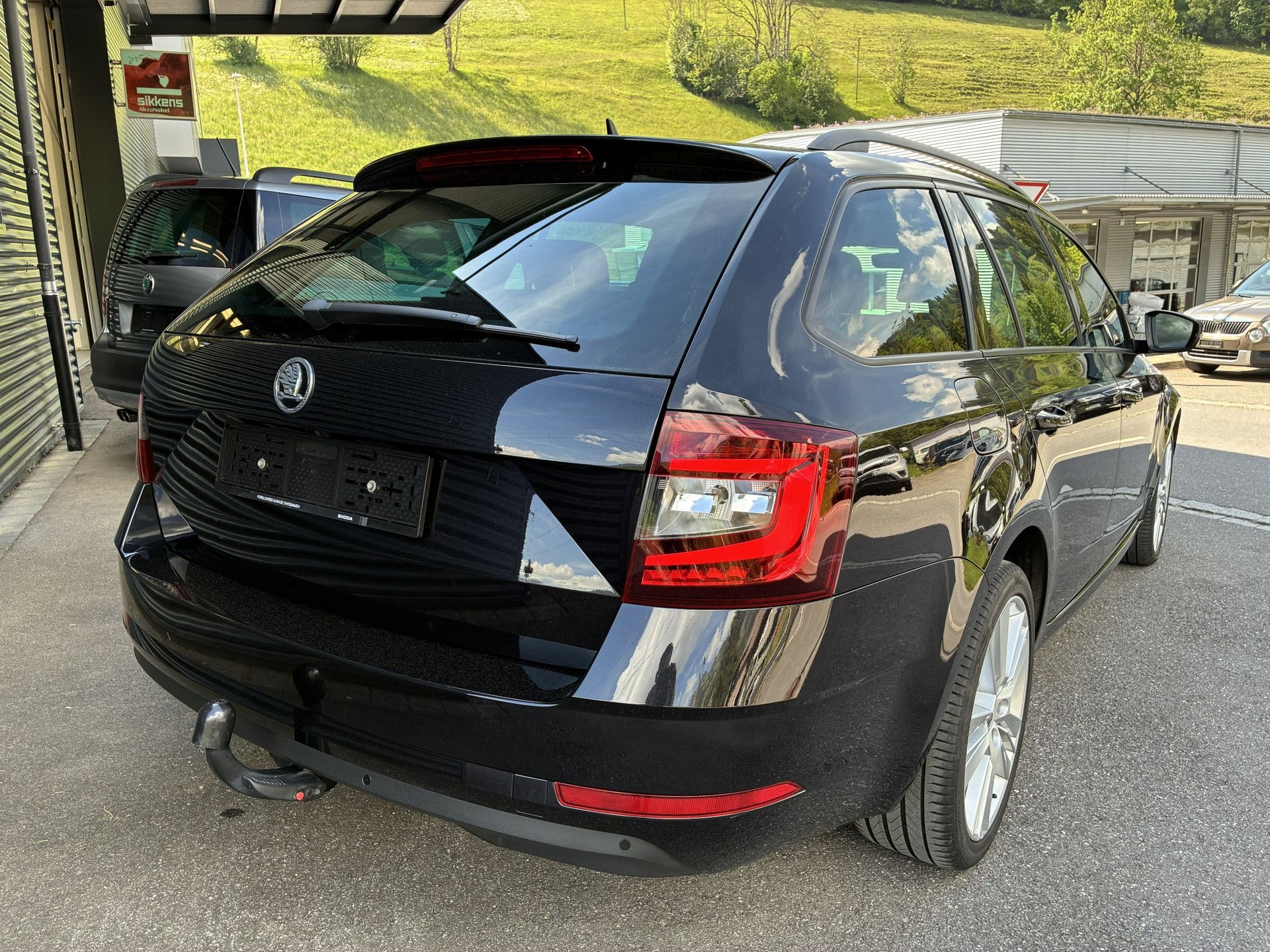 SKODA Octavia Combi 2.0 TSI Style 4x4 DSG-image-4