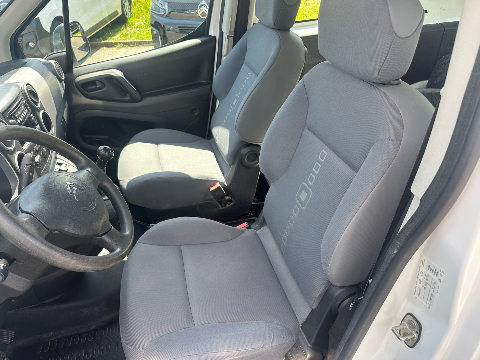 CITROEN Berlingo 1.6VTi 600-image-11
