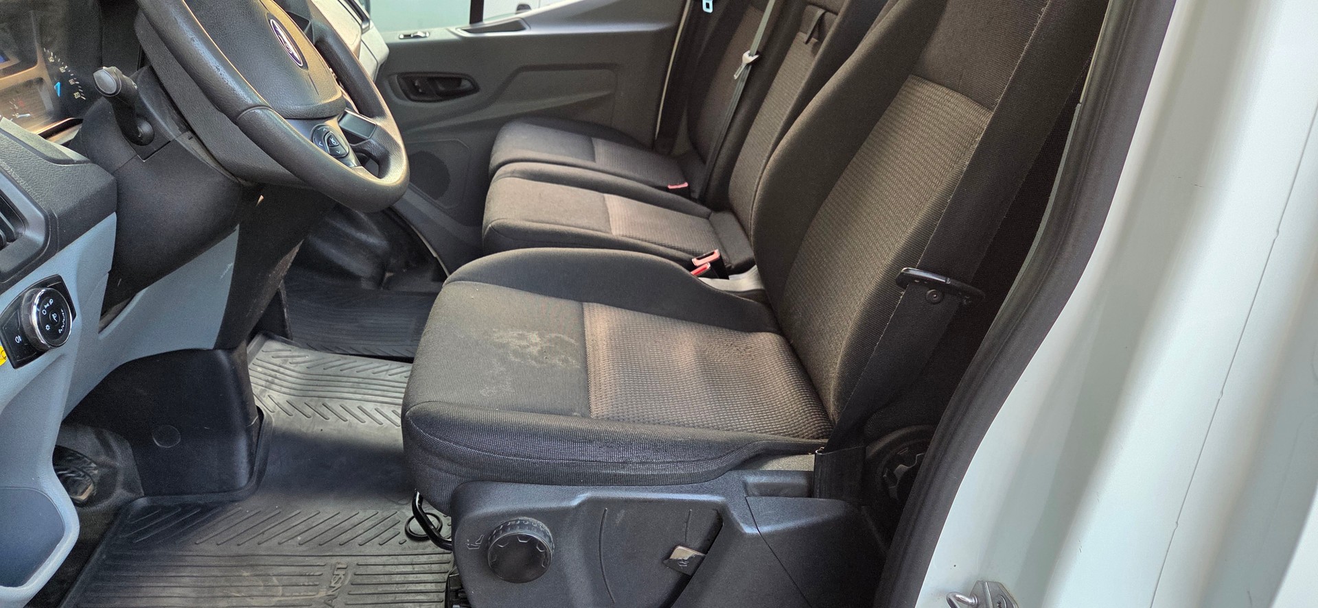 FORD Transit 350 L4 Trend 2.0 TDCi 130 FWD-image-10
