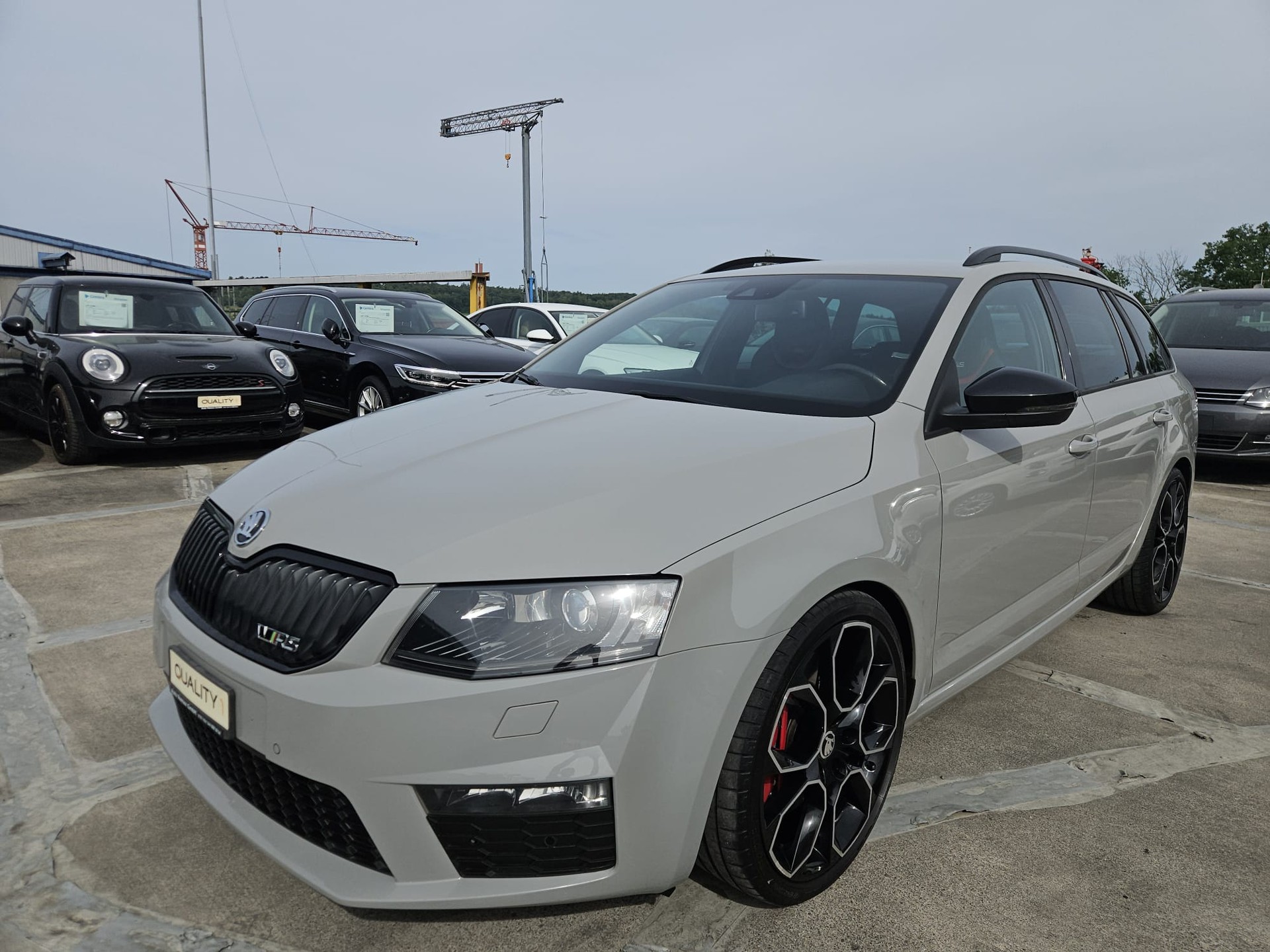 SKODA Octavia Combi 2.0 TSI RS 230