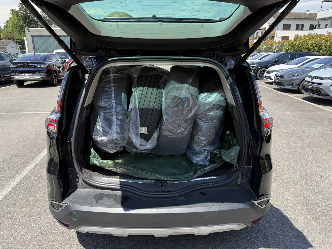 RENAULT Espace 1.6 dCi 160 Initiale Paris EDC-image-23