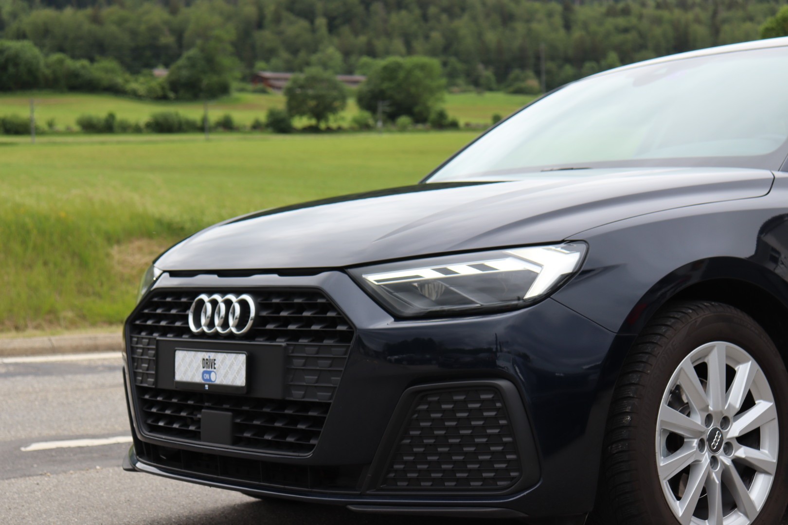 AUDI A1 Sportback 30 TFSI S-tronic • Sportline • Garantie • Véhicule CH • Expertisé-image-4
