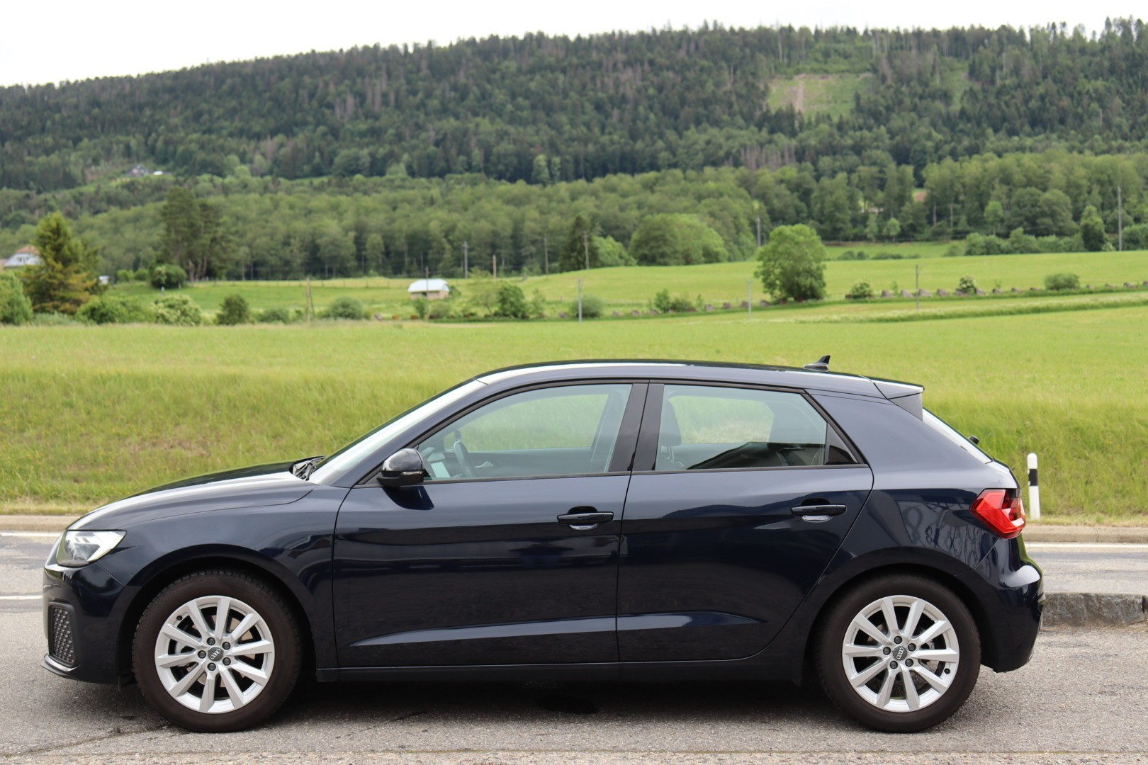 AUDI A1 Sportback 30 TFSI S-tronic • Sportline • Garantie • Véhicule CH • Expertisé-image-6
