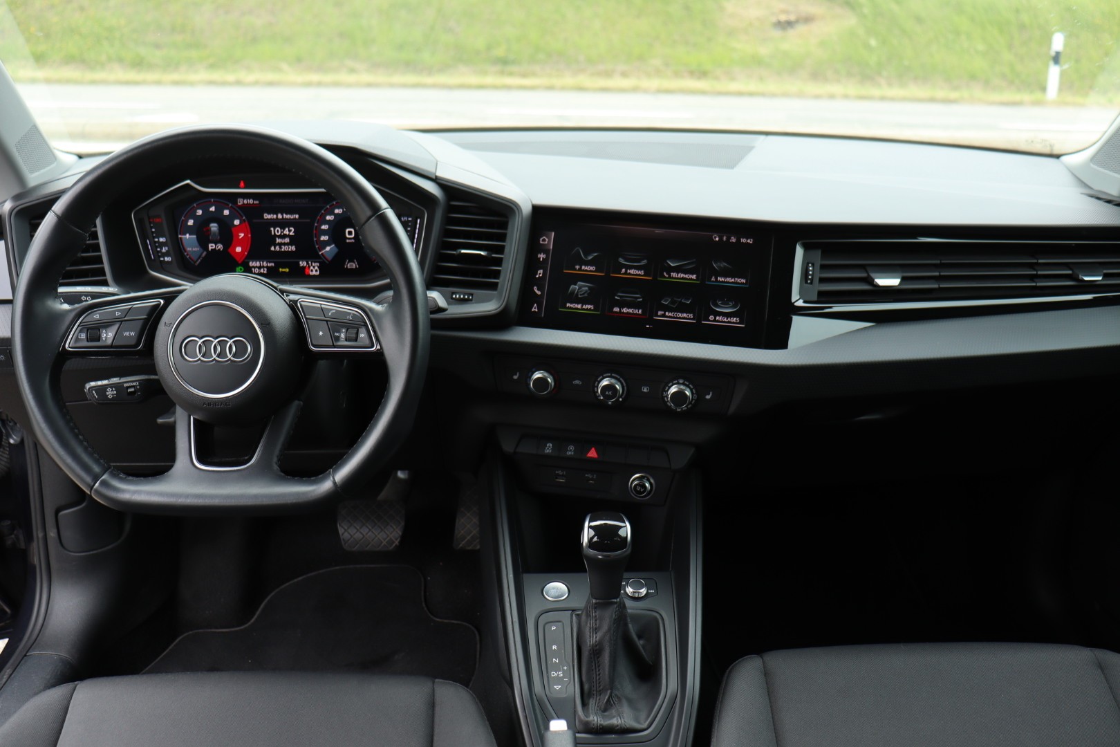 AUDI A1 Sportback 30 TFSI S-tronic • Sportline • Garantie • Véhicule CH • Expertisé-image-13