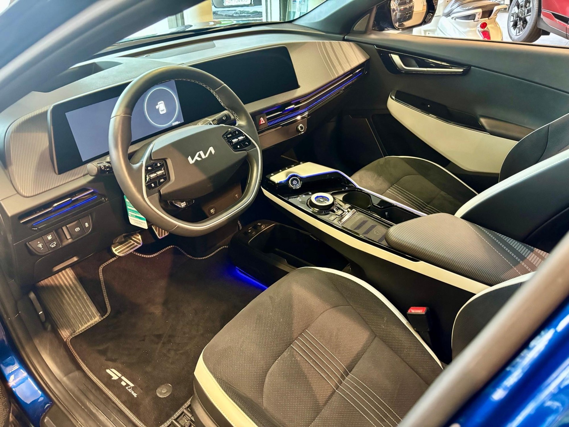 KIA EV6 77 kWh GT-Line 4x4-image-6