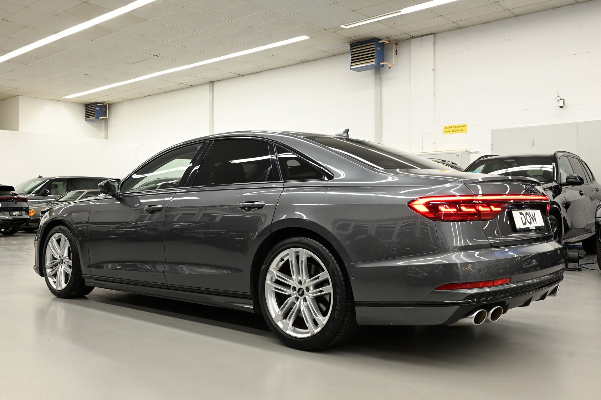 AUDI S8 4.0 V8 TFSI quattro T-Tronic-image-6