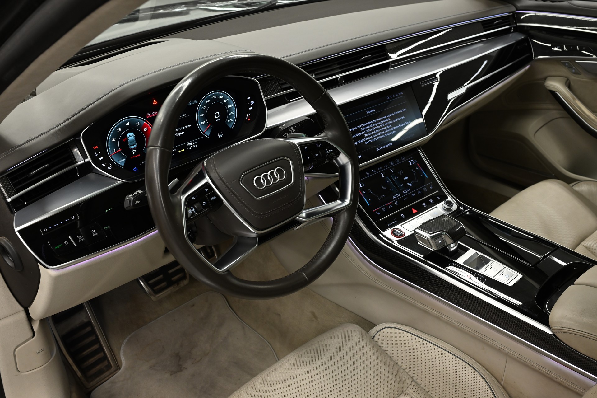 AUDI S8 4.0 V8 TFSI quattro T-Tronic-image-18