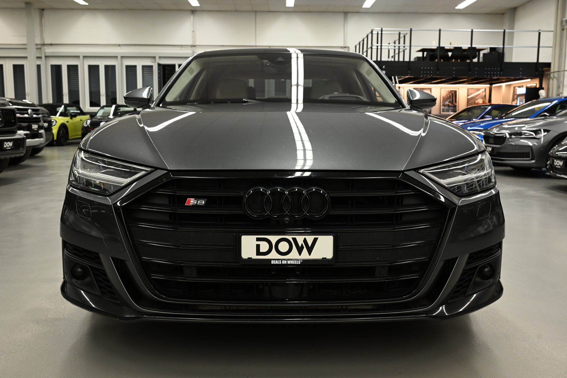 AUDI S8 4.0 V8 TFSI quattro T-Tronic-image-7