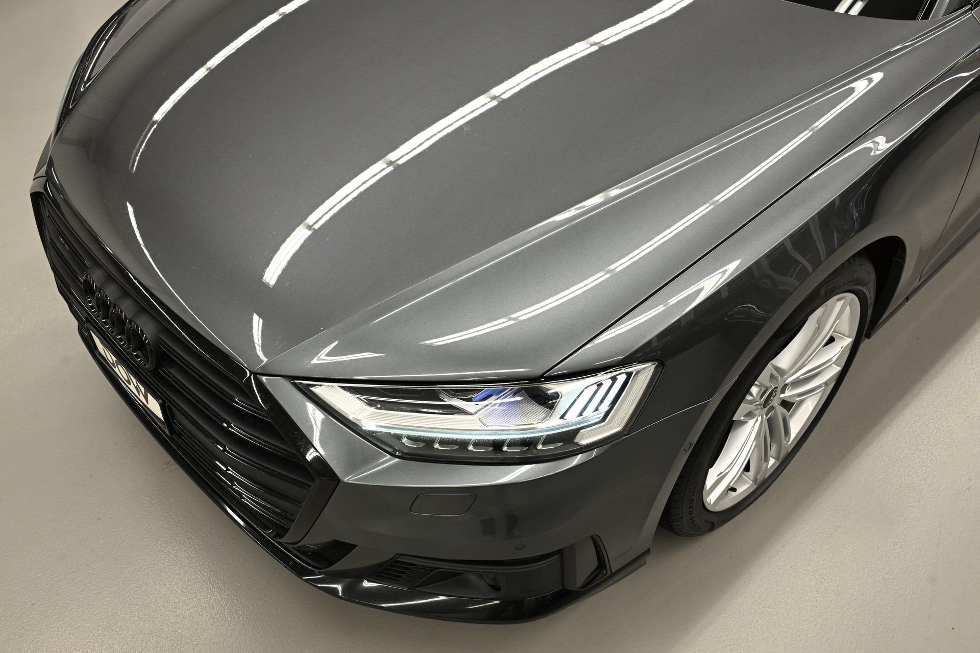 AUDI S8 4.0 V8 TFSI quattro T-Tronic-image-9