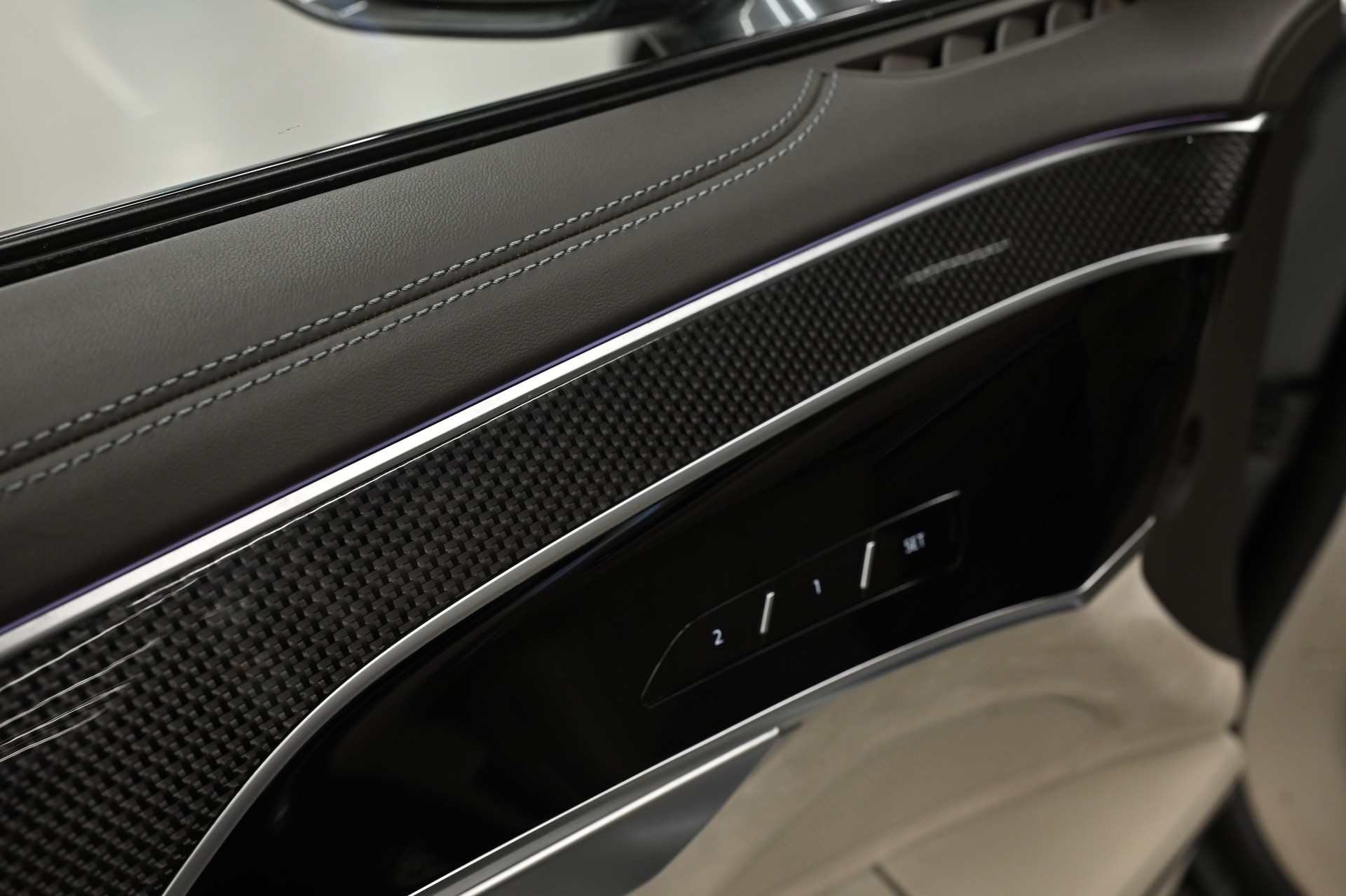 AUDI S8 4.0 V8 TFSI quattro T-Tronic-image-26