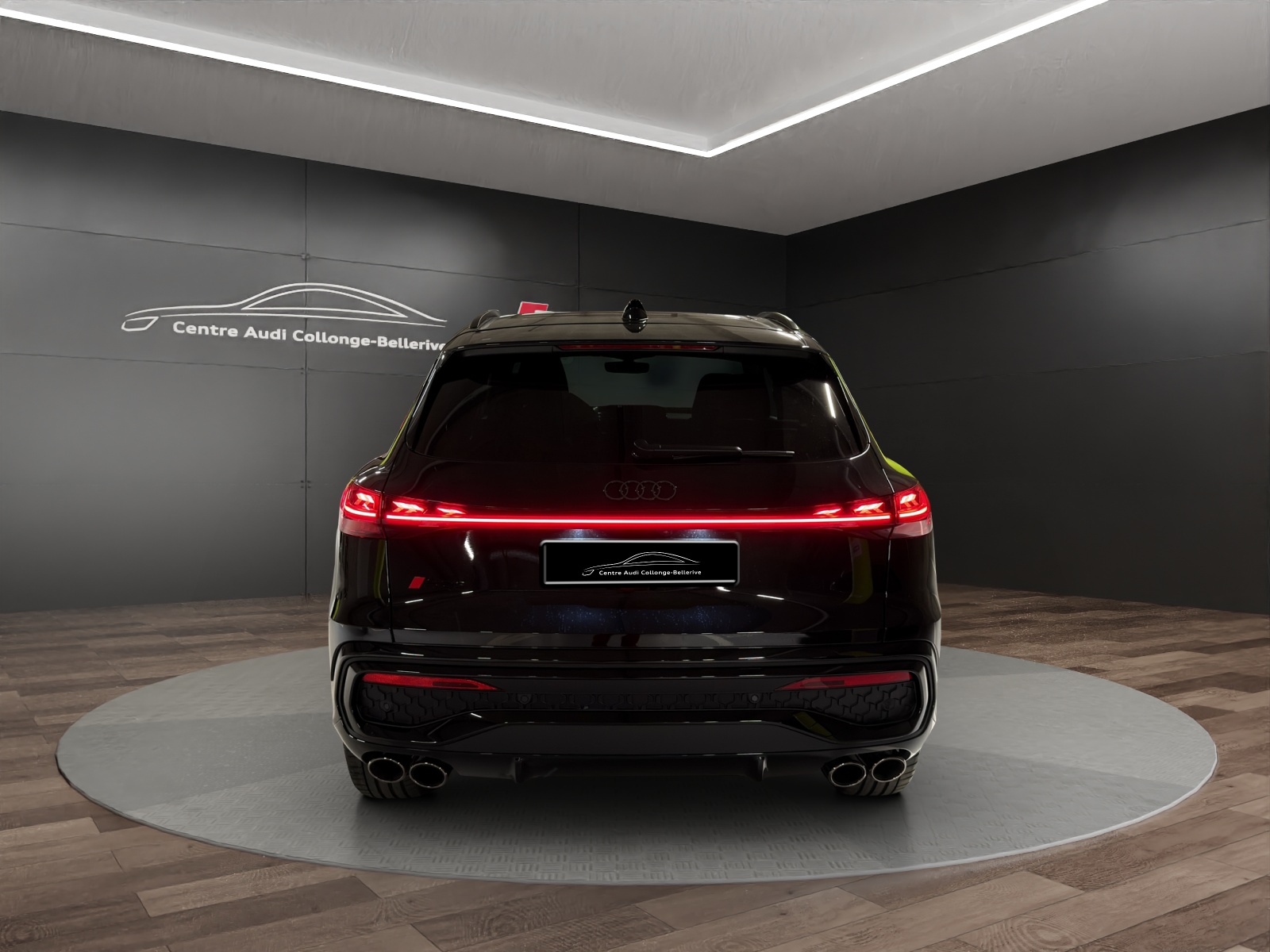 AUDI SQ5 TFSI quattro S-tronic-image-4