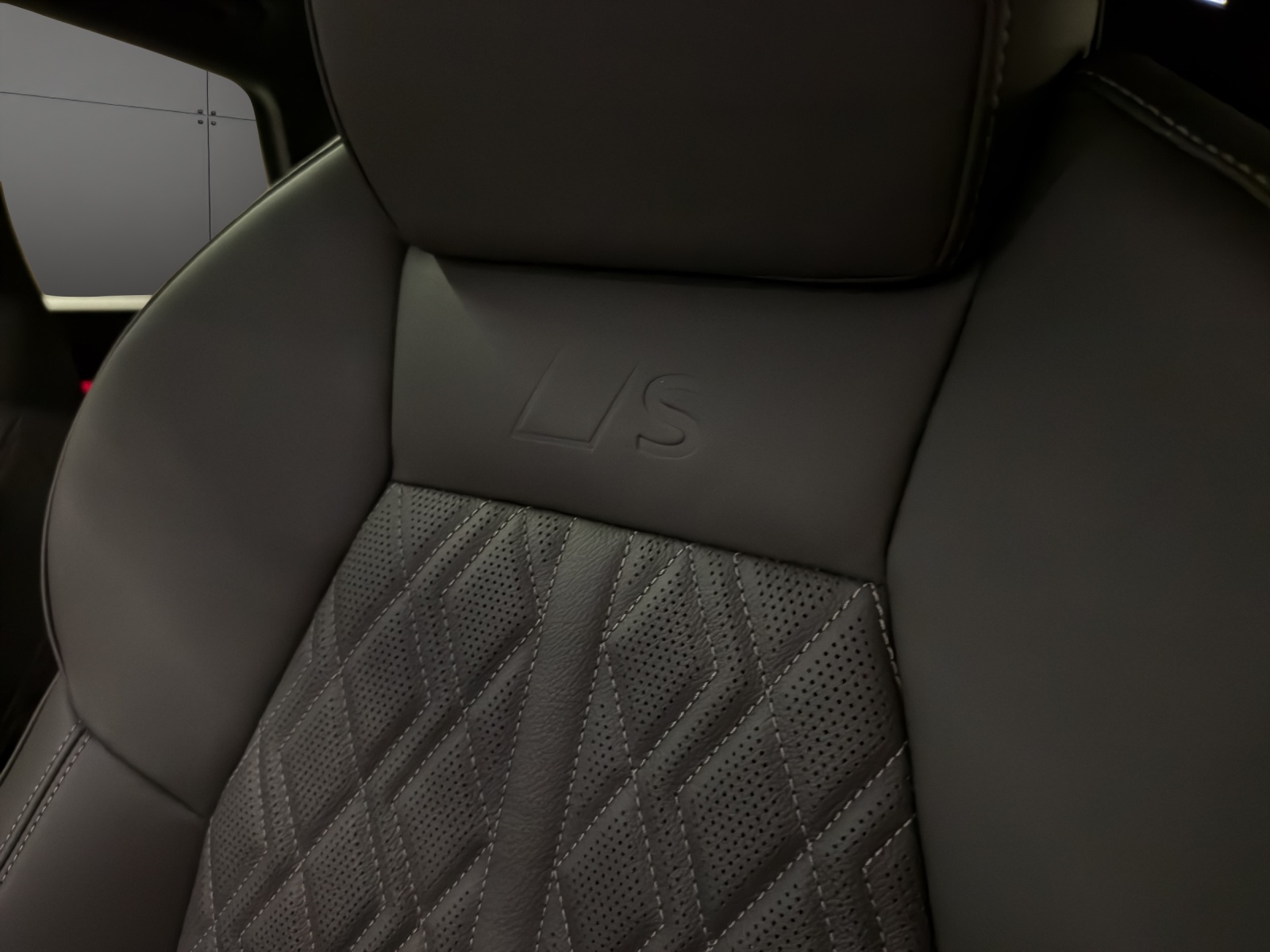 AUDI SQ5 TFSI quattro S-tronic-image-25