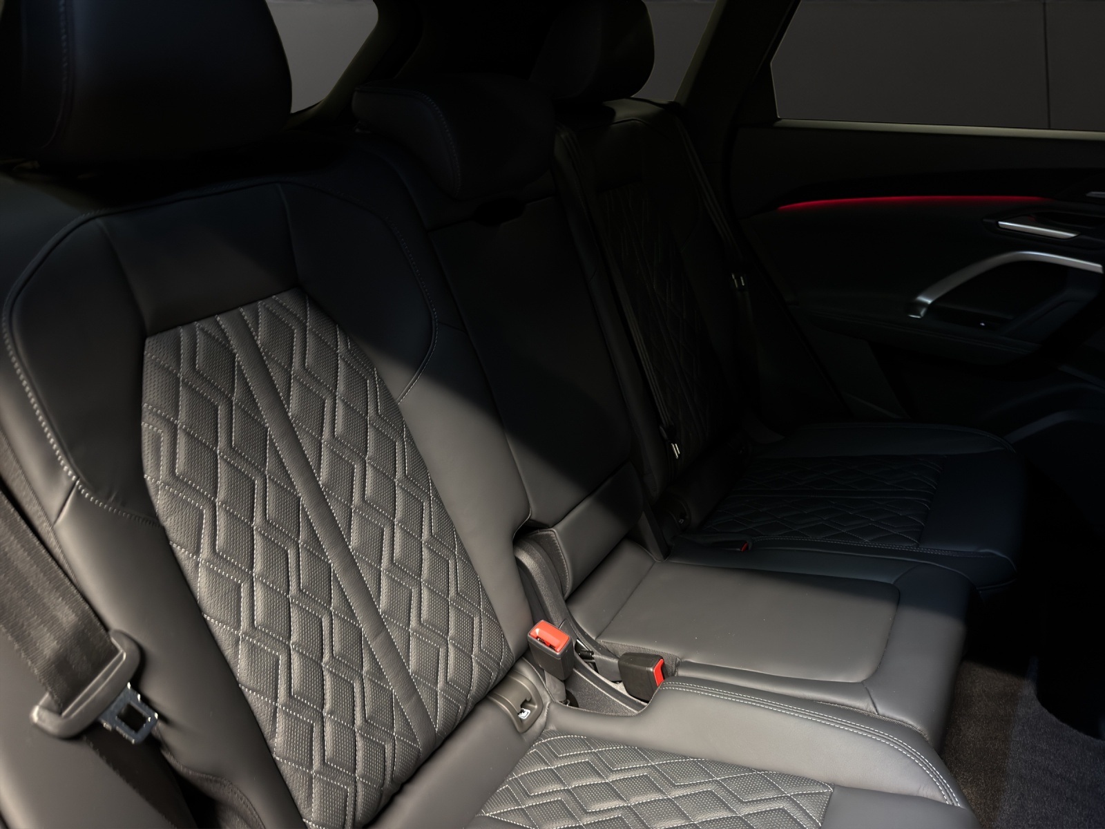 AUDI SQ5 TFSI quattro S-tronic-image-15