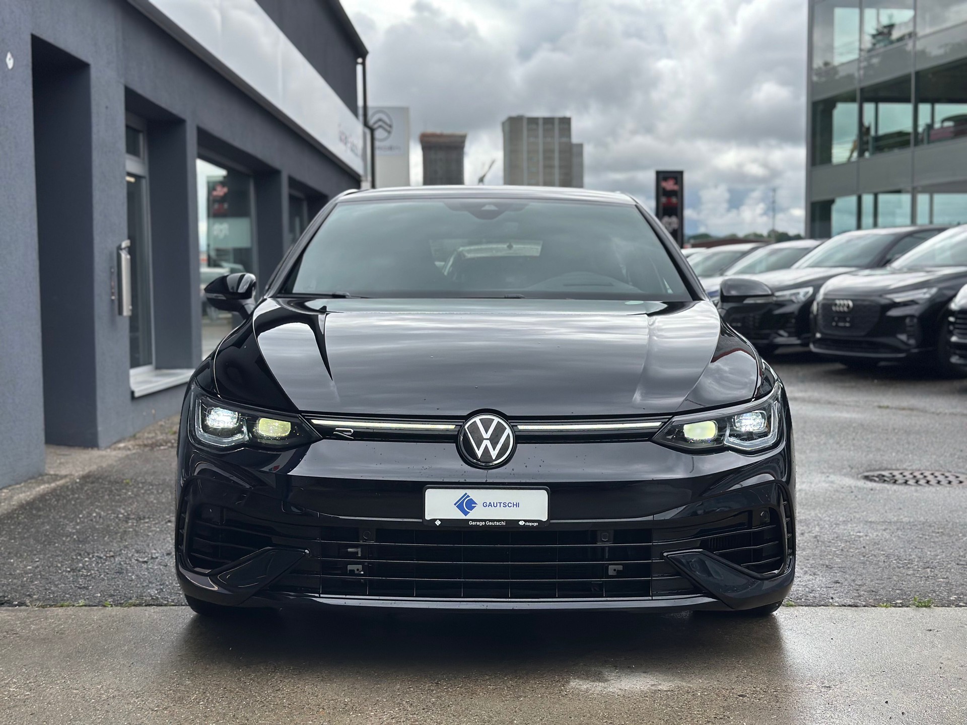 VW Golf 2.0 TSI R DSG 4Motion R Performance-image-1