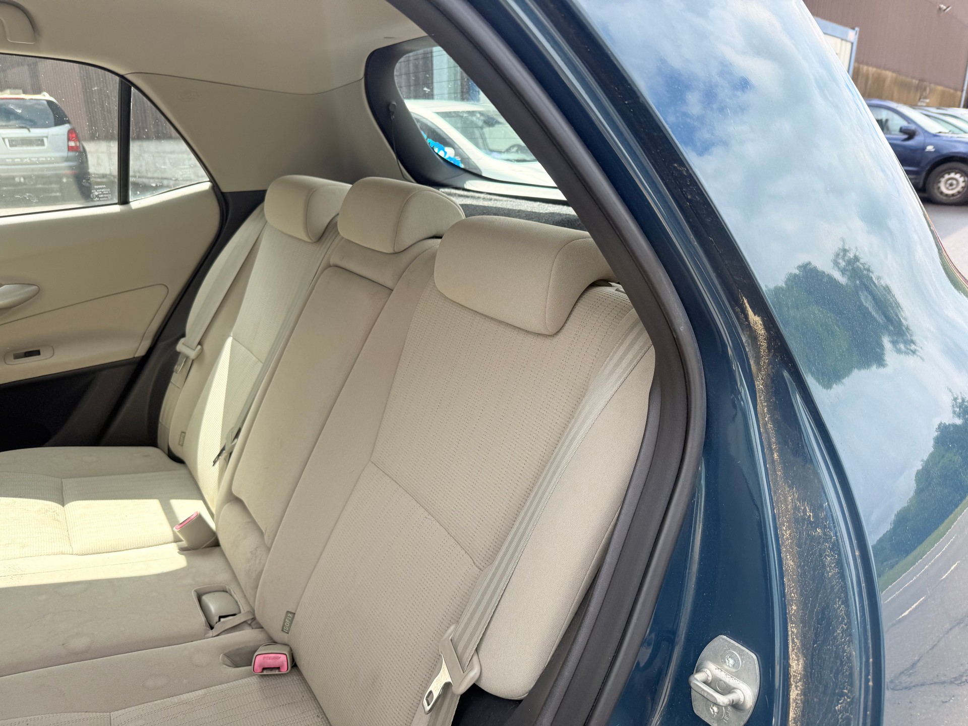 TOYOTA Auris 2.0 D-4D Linea Sol-image-9