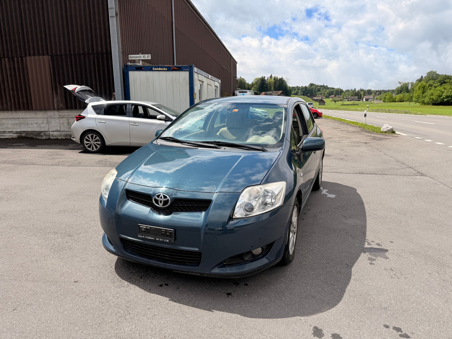 TOYOTA Auris 2.0 D-4D Linea Sol-image-1