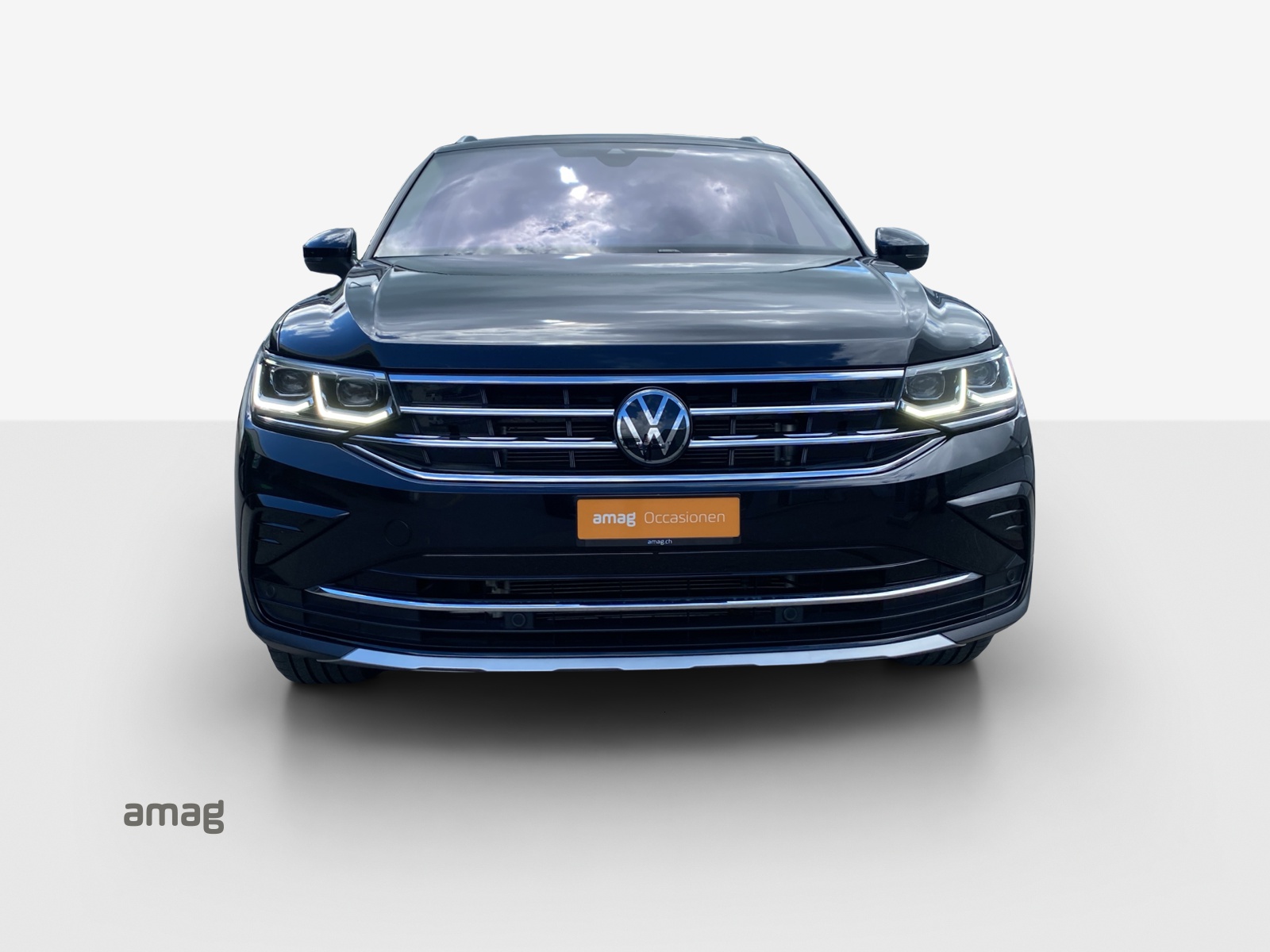 VW Tiguan 2.0 TDI SCR Elegance 4Motion DSG-image-6