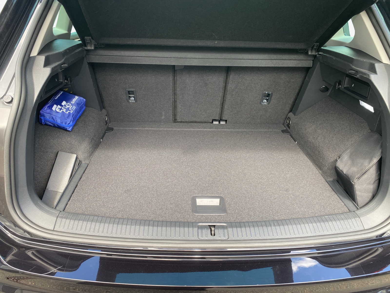 VW Tiguan 2.0 TDI SCR Elegance 4Motion DSG-image-12