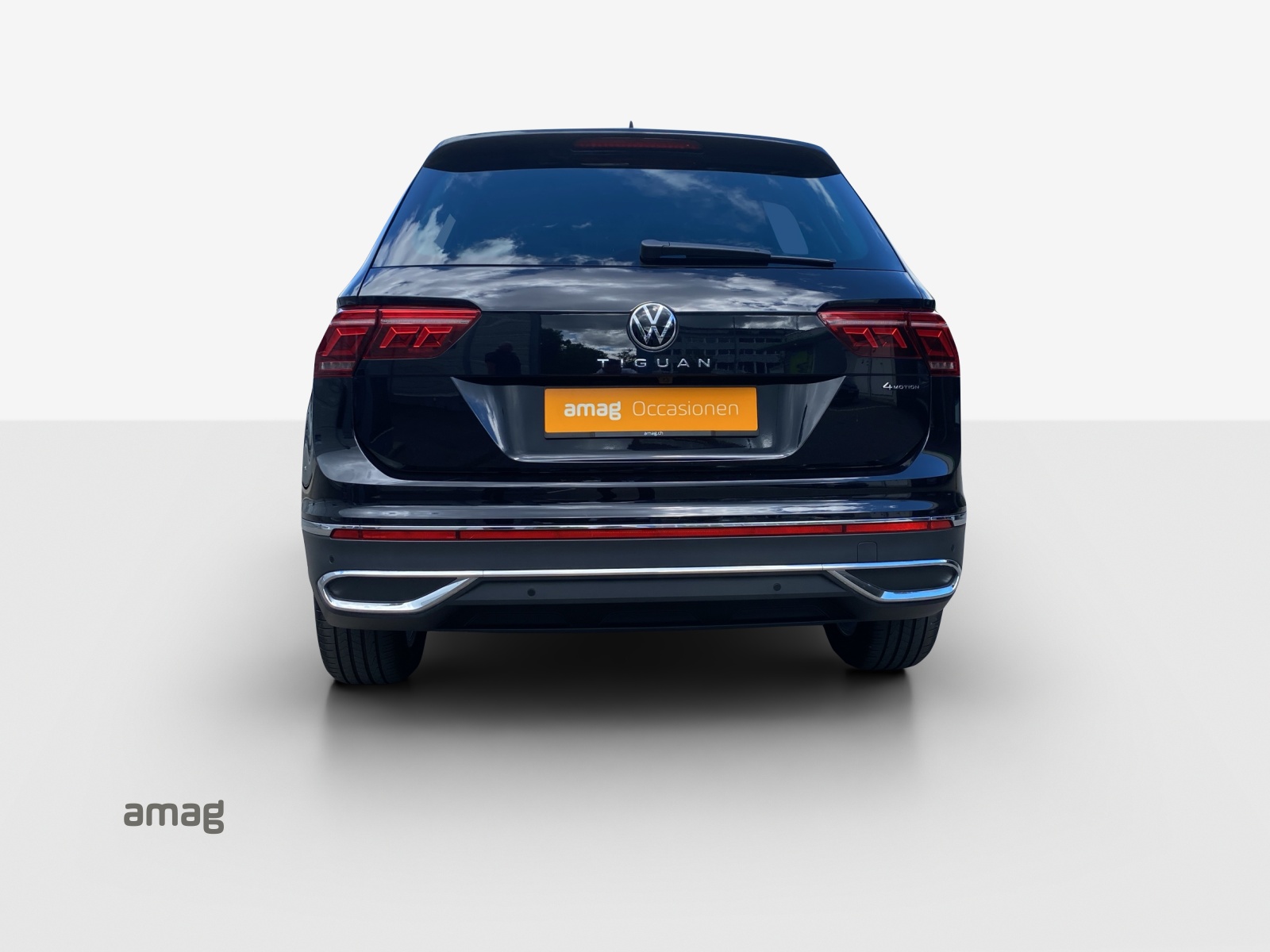 VW Tiguan 2.0 TDI SCR Elegance 4Motion DSG-image-3