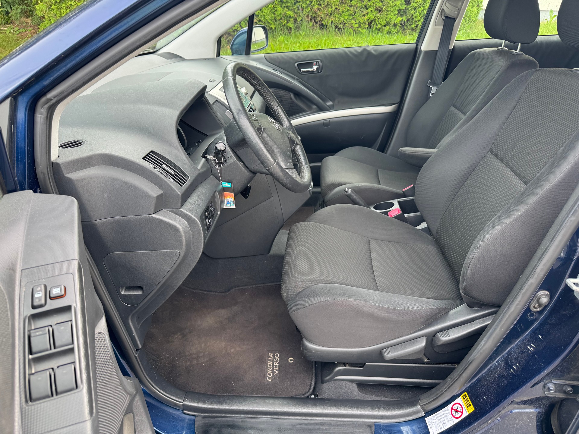 TOYOTA Corolla Verso 1.8 Linea Sol-image-8