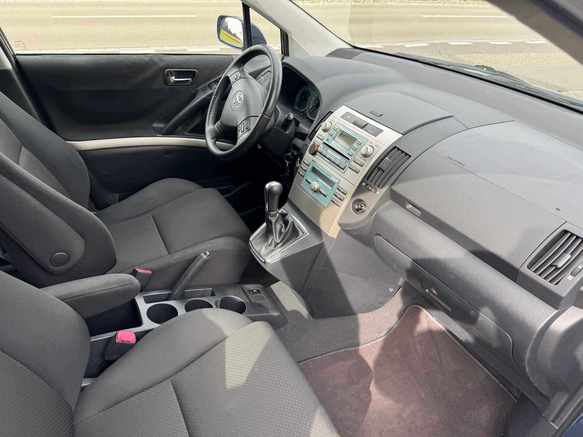 TOYOTA Corolla Verso 1.8 Linea Sol-image-10