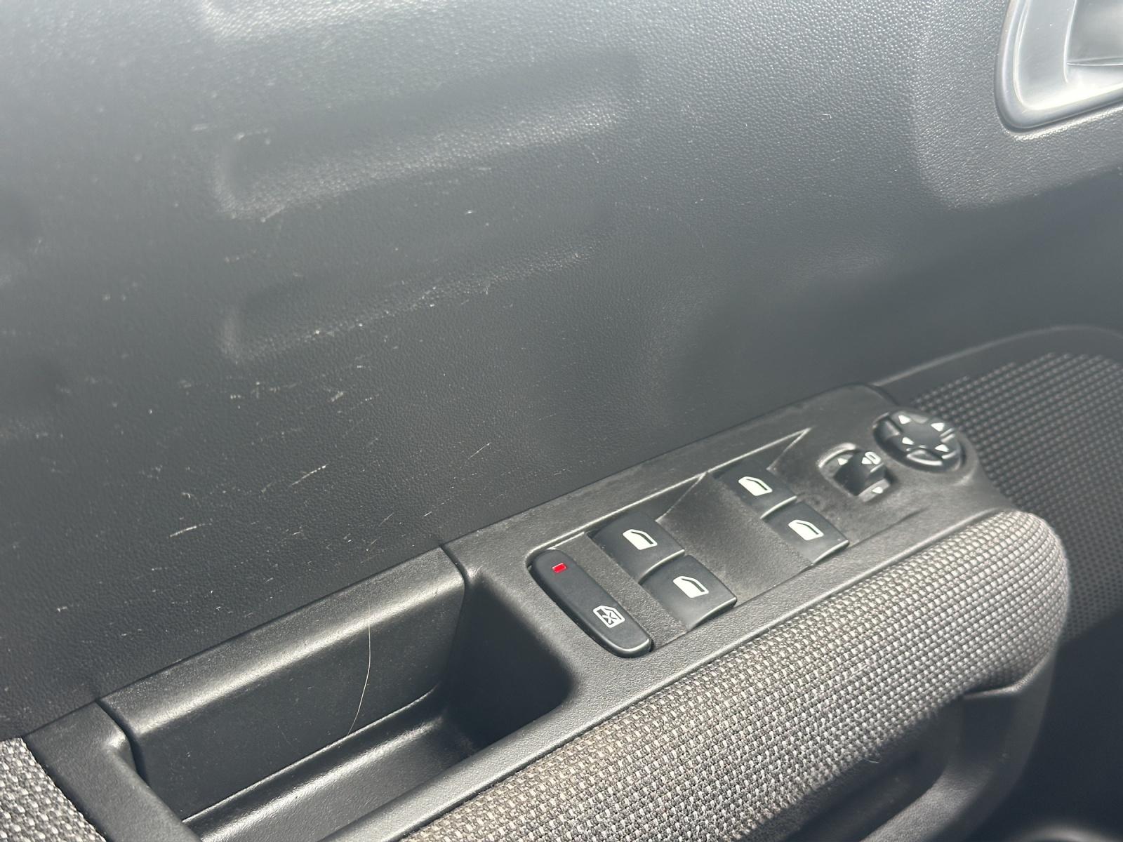CITROEN C3 Aircross 1.2 PureTech 110 Shine-image-9